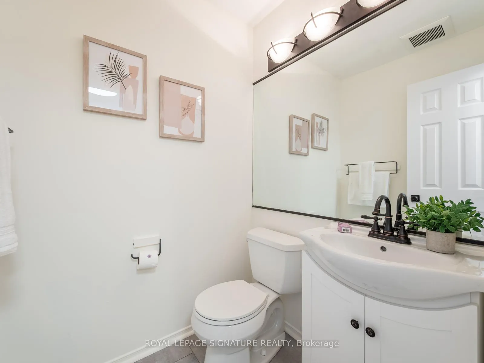 Photo 19 of 52 Lakeridge Drive, Scarborough, Centennial Scarborough — HOMEH