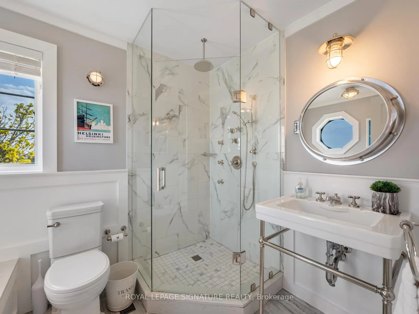 Photo 27 of 52 Lakeridge Drive, Scarborough, Centennial Scarborough — HOMEH