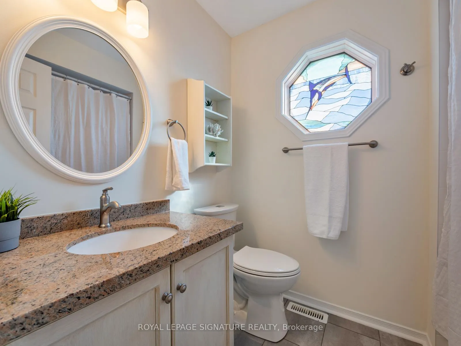 Photo 34 of 52 Lakeridge Drive, Scarborough, Centennial Scarborough — HOMEH