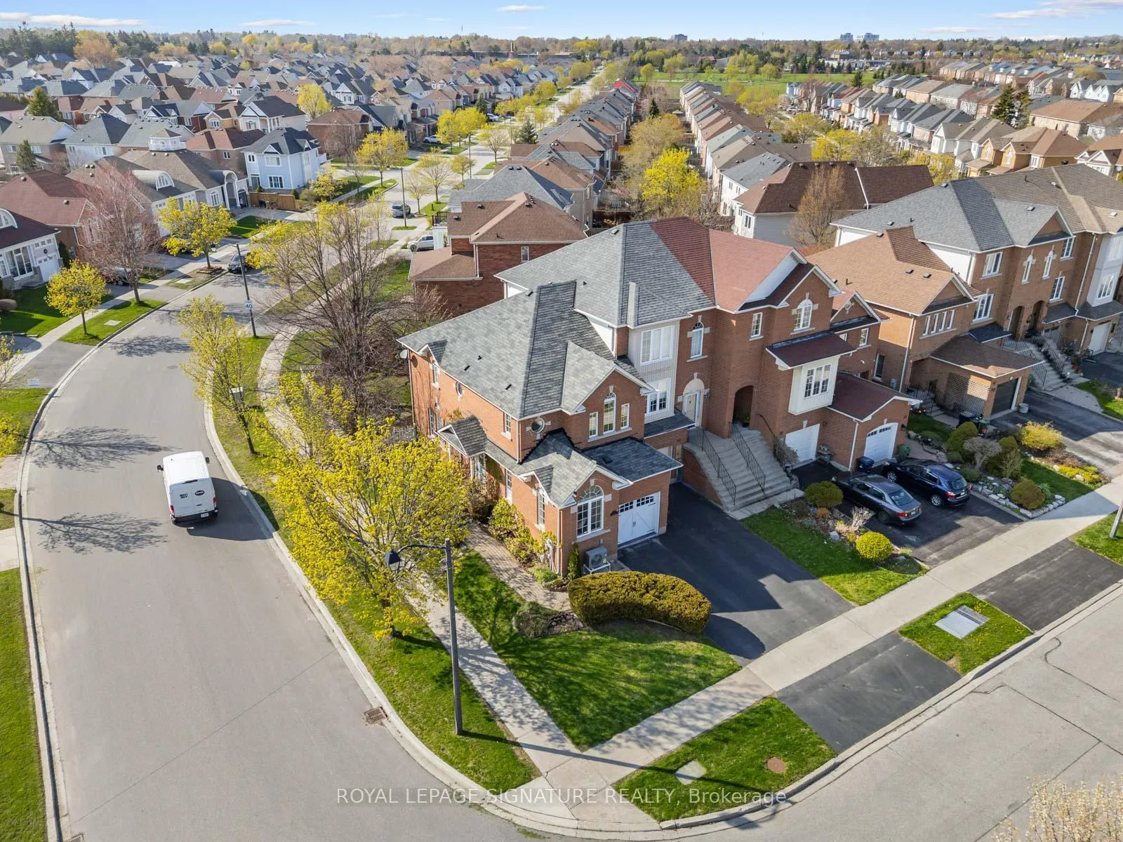Photo 43 of 52 Lakeridge Drive, Scarborough, Centennial Scarborough — HOMEH