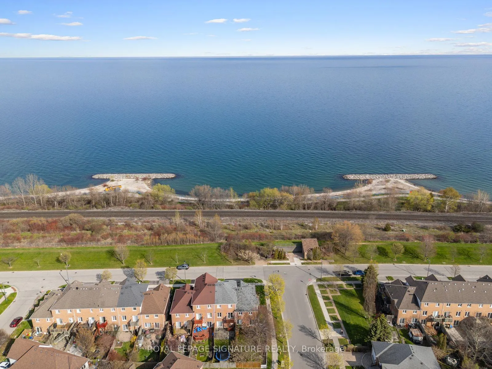 Photo 46 of 52 Lakeridge Drive, Scarborough, Centennial Scarborough — HOMEH