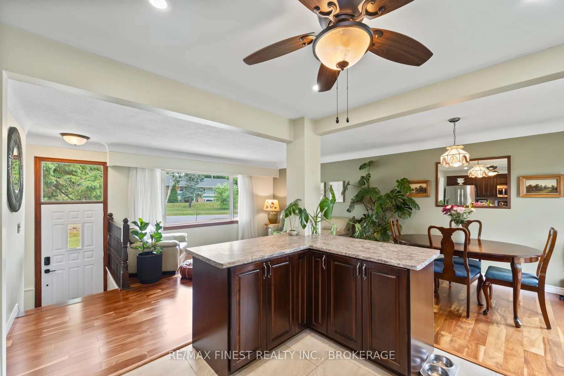 Photo 16 of 1429 Avondale Crescent, Kingston, City Northwest — HOMEH