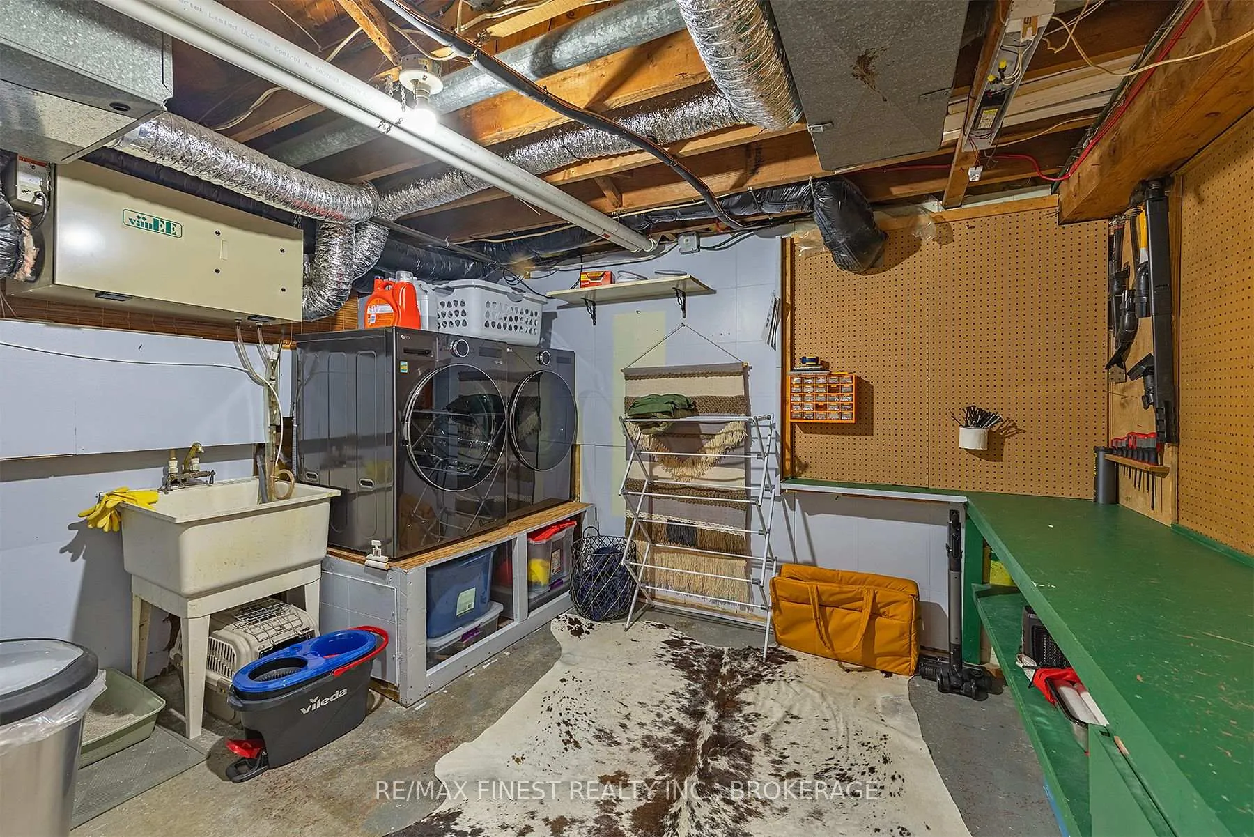 Photo 35 of 1429 Avondale Crescent, Kingston, City Northwest — HOMEH