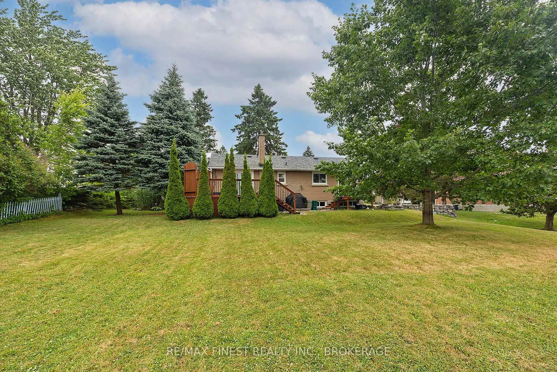 Photo 45 of 1429 Avondale Crescent, Kingston, City Northwest — HOMEH