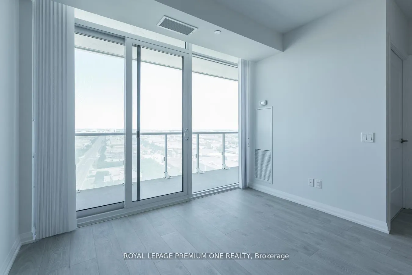 Photo 17 of Unit 2614, 7895 Jane Street, Vaughan, Concord — HOMEH