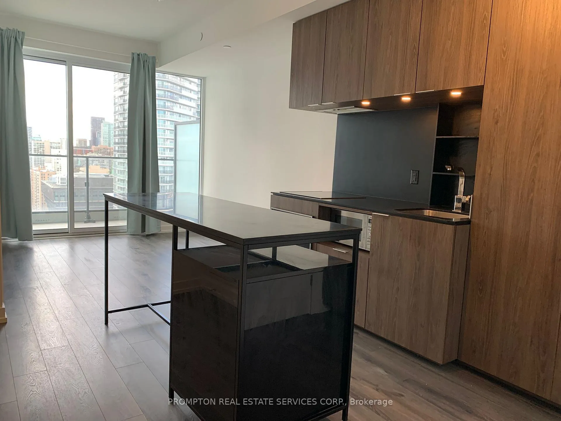 Front of Unit 2712, 77 Shuter Street