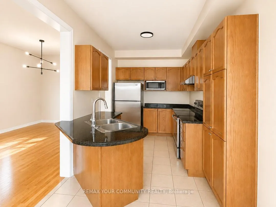 Photo 5 of 75 Gauguin Avenue, Vaughan, Patterson — HOMEH