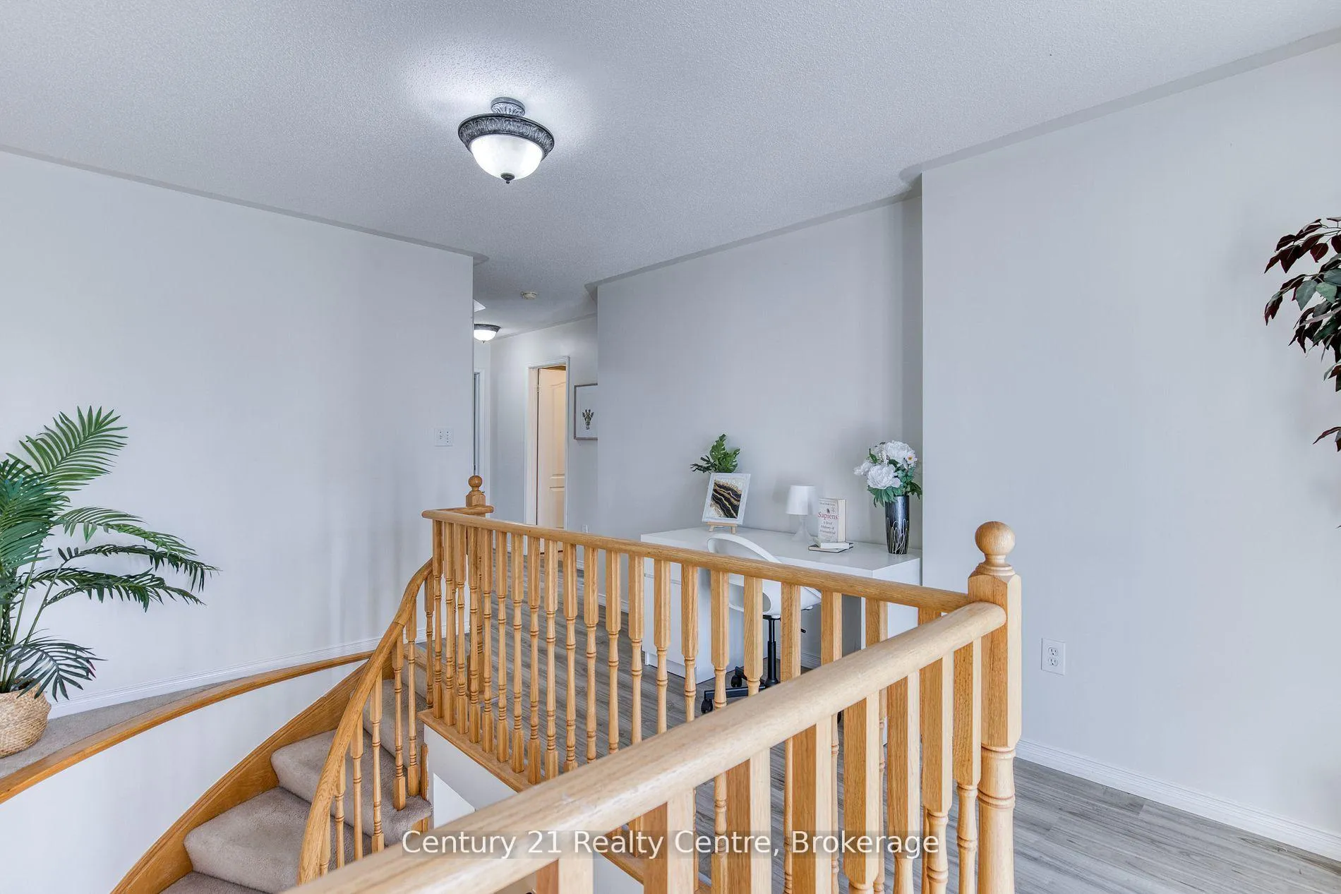 Photo 23 of 45 Hatch Street E, Whitby, Brooklin — HOMEH