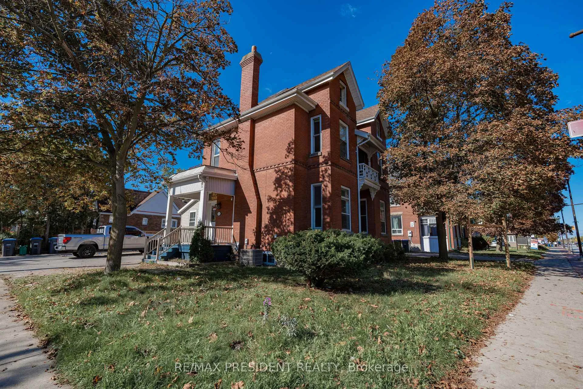 Photo 40 of 2 David Street, Brampton, Downtown Brampton — HOMEH