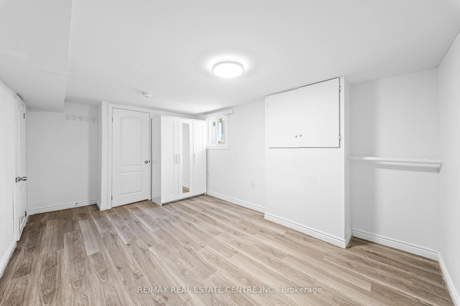 Photo 37 of 35 Folkestone Avenue, Hamilton, Lawfield — HOMEH