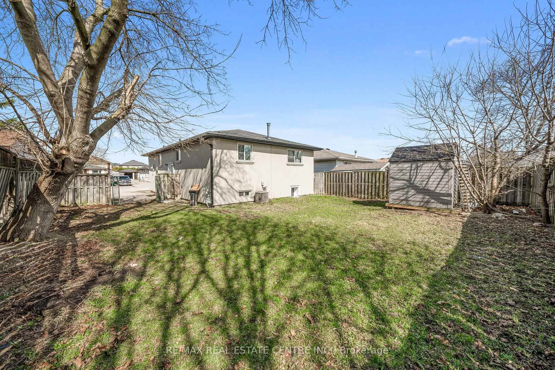 Photo 46 of 35 Folkestone Avenue, Hamilton, Lawfield — HOMEH