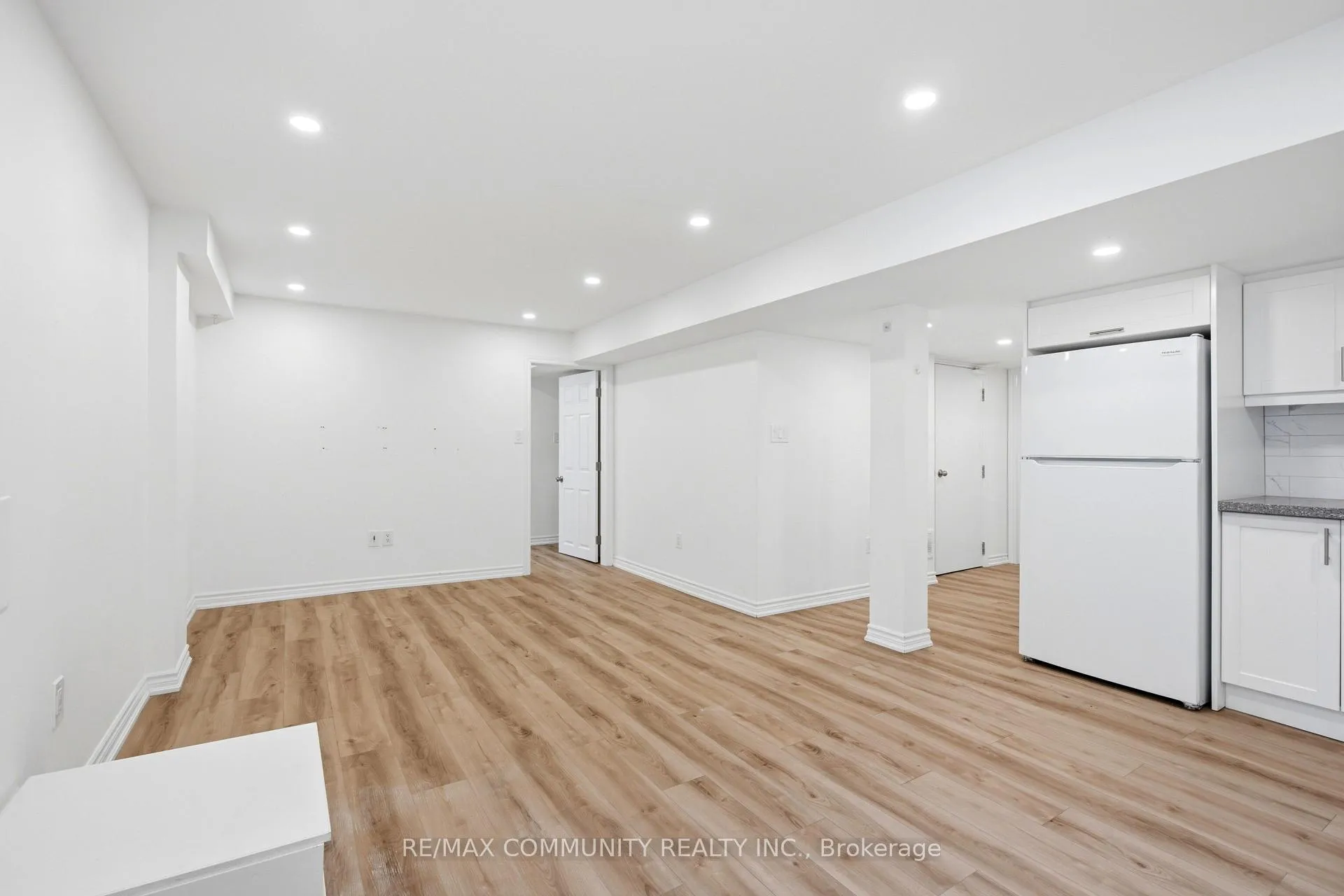Photo 5 of Unit Lower, 39 Carter-Bennett Drive, Ajax, Northwest Ajax — HOMEH