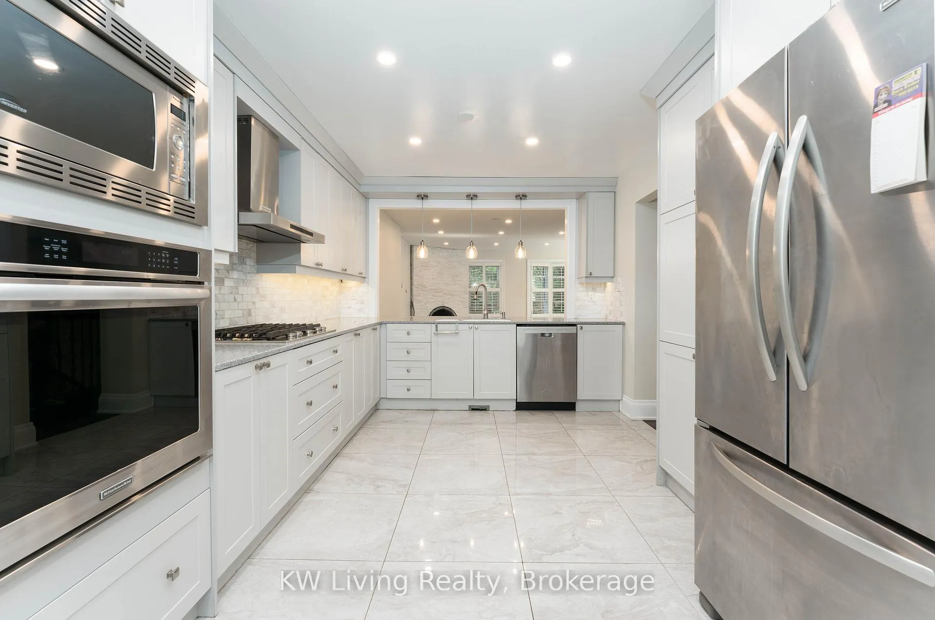Photo 5 of 96 Confederation Way, Markham, Thornhill — HOMEH