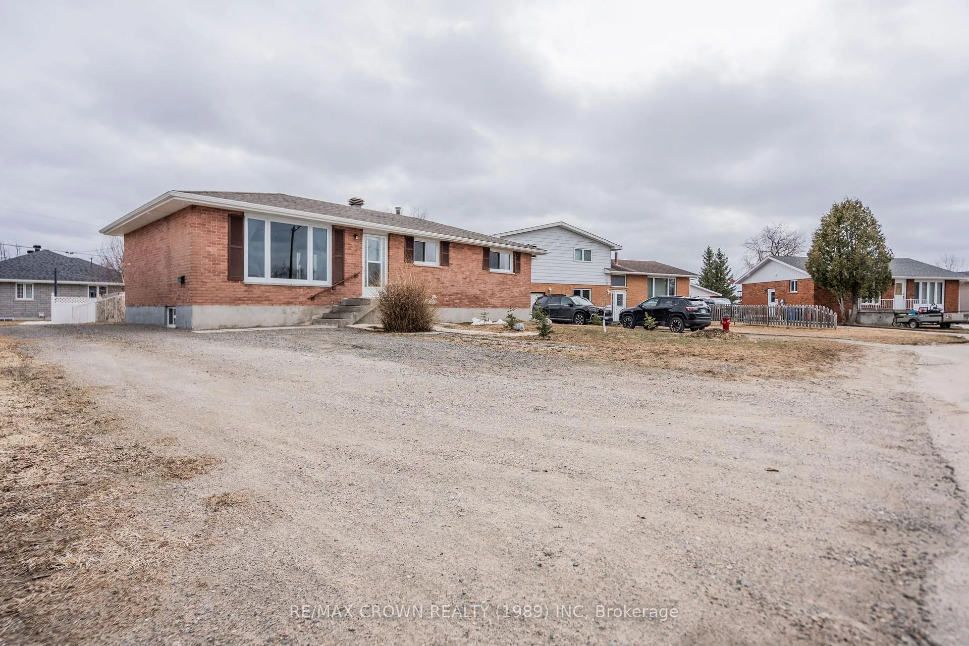 Photo 1 of 37 Hazel Street, Kapuskasing — HOMEH