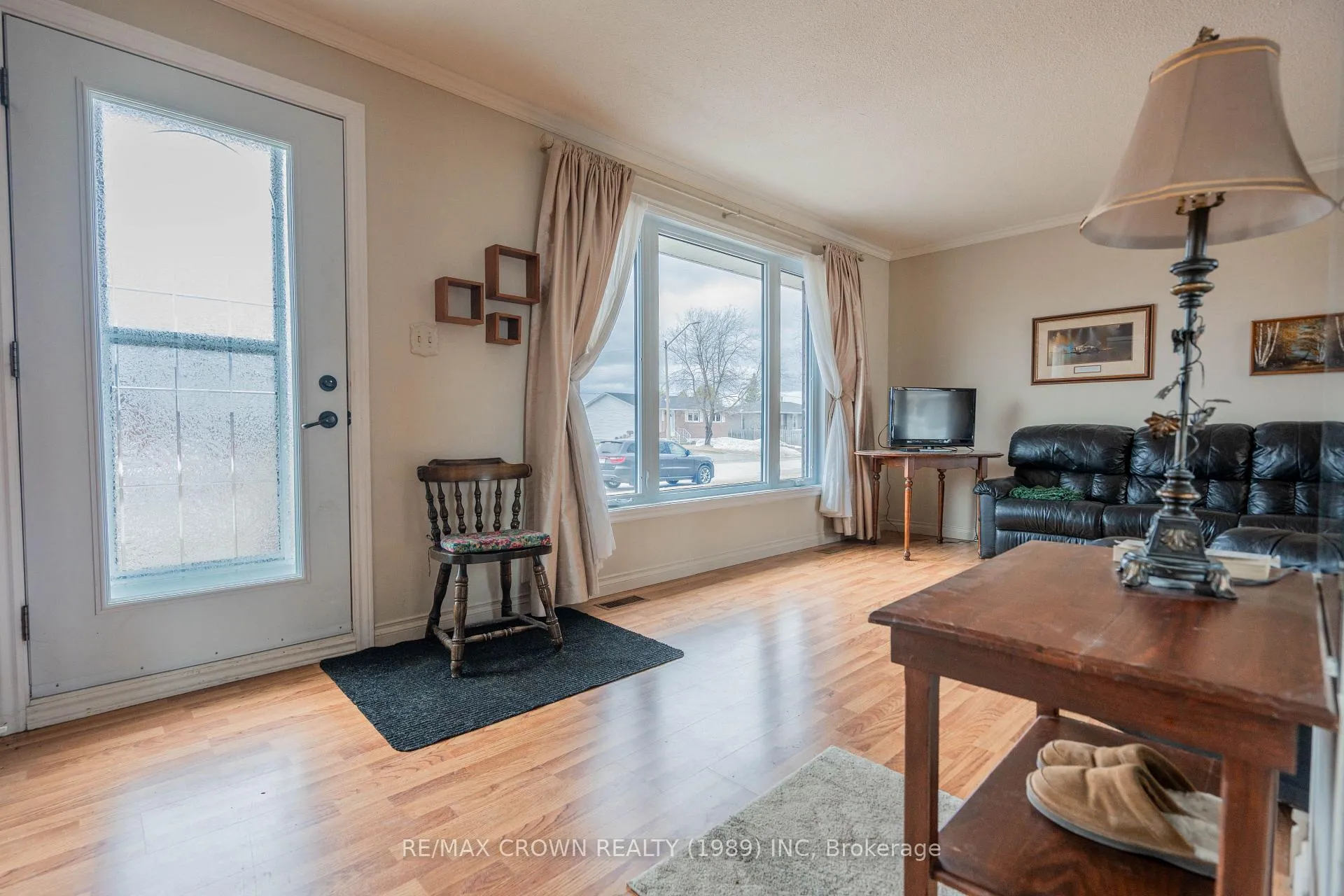 Photo 6 of 37 Hazel Street, Kapuskasing — HOMEH