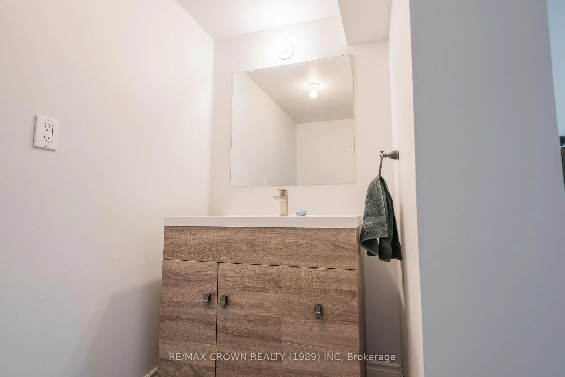 Photo 38 of 37 Hazel Street, Kapuskasing — HOMEH