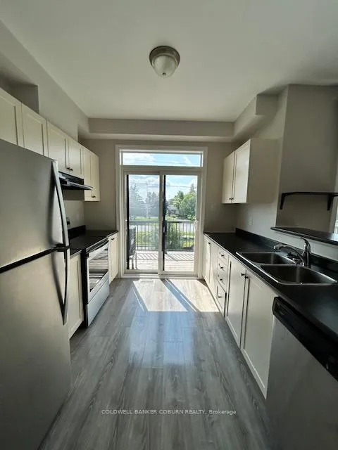 Photo 6 of 162 Pictou Crescent, Ottawa, Kanata - Emerald Meadows/Trailwest — HOMEH