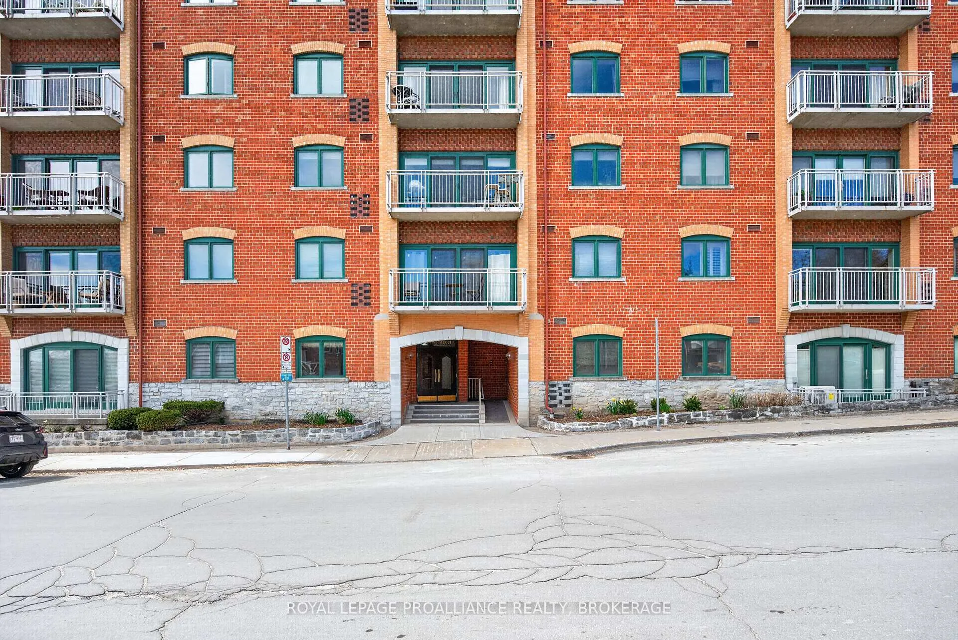 Photo 3 of Unit 202, 2 Bay Street, Kingston, East of Sir John A. Blvd — HOMEH