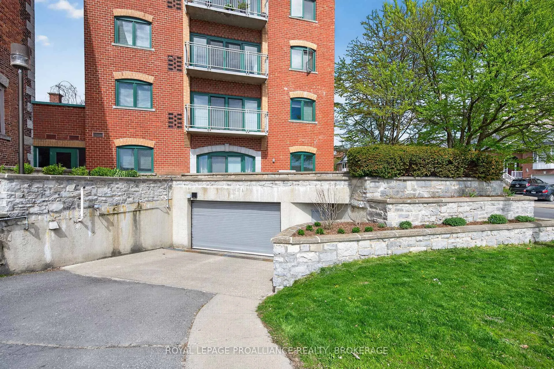 Photo 27 of Unit 202, 2 Bay Street, Kingston, East of Sir John A. Blvd — HOMEH