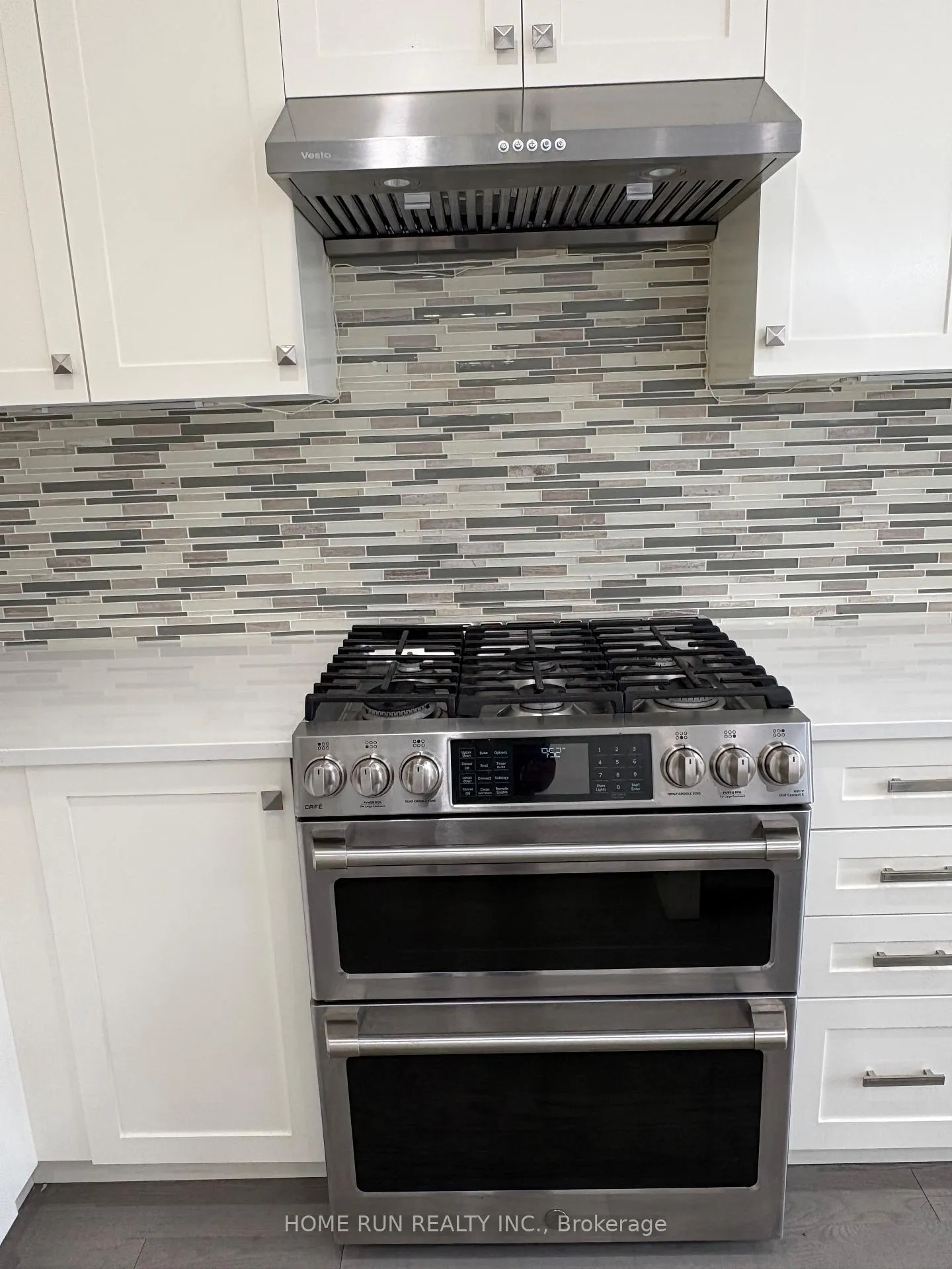 Photo 7 of 360 Melodie Street, Ottawa, Mer Bleue/Bradley Estates/Anderson Park — HOMEH