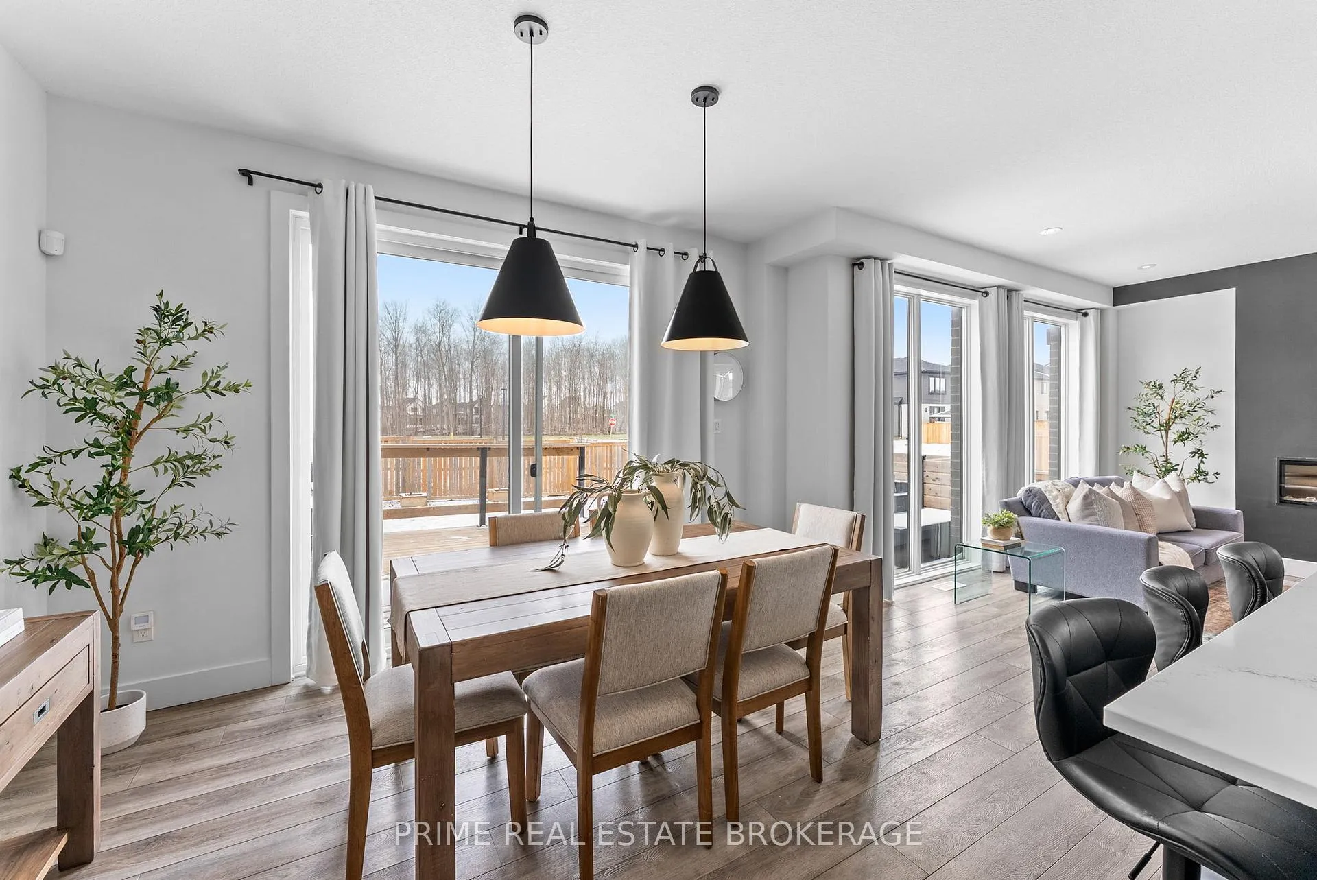 Photo 7 of 1577 Applerock Avenue, London, North S — HOMEH