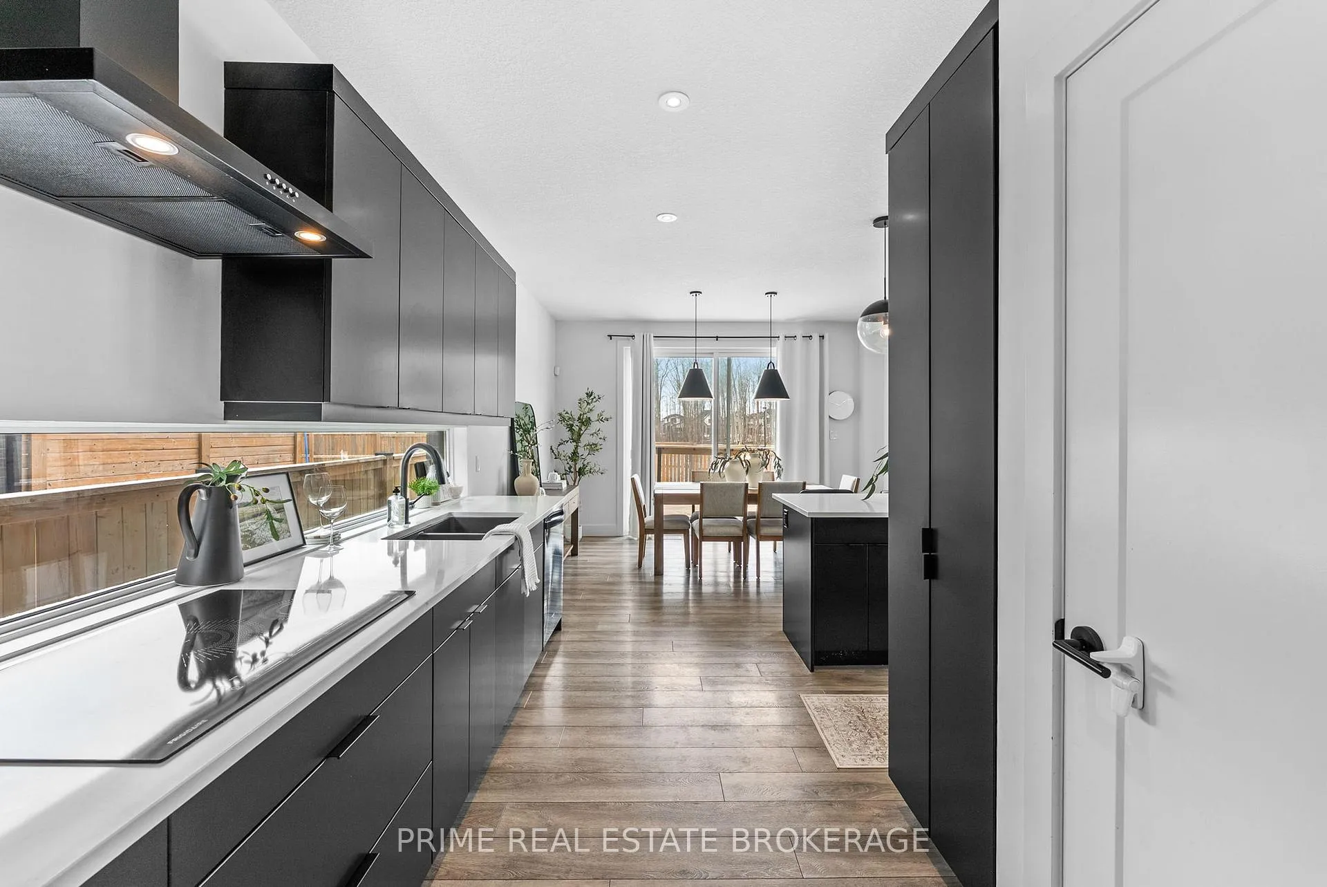 Photo 14 of 1577 Applerock Avenue, London, North S — HOMEH