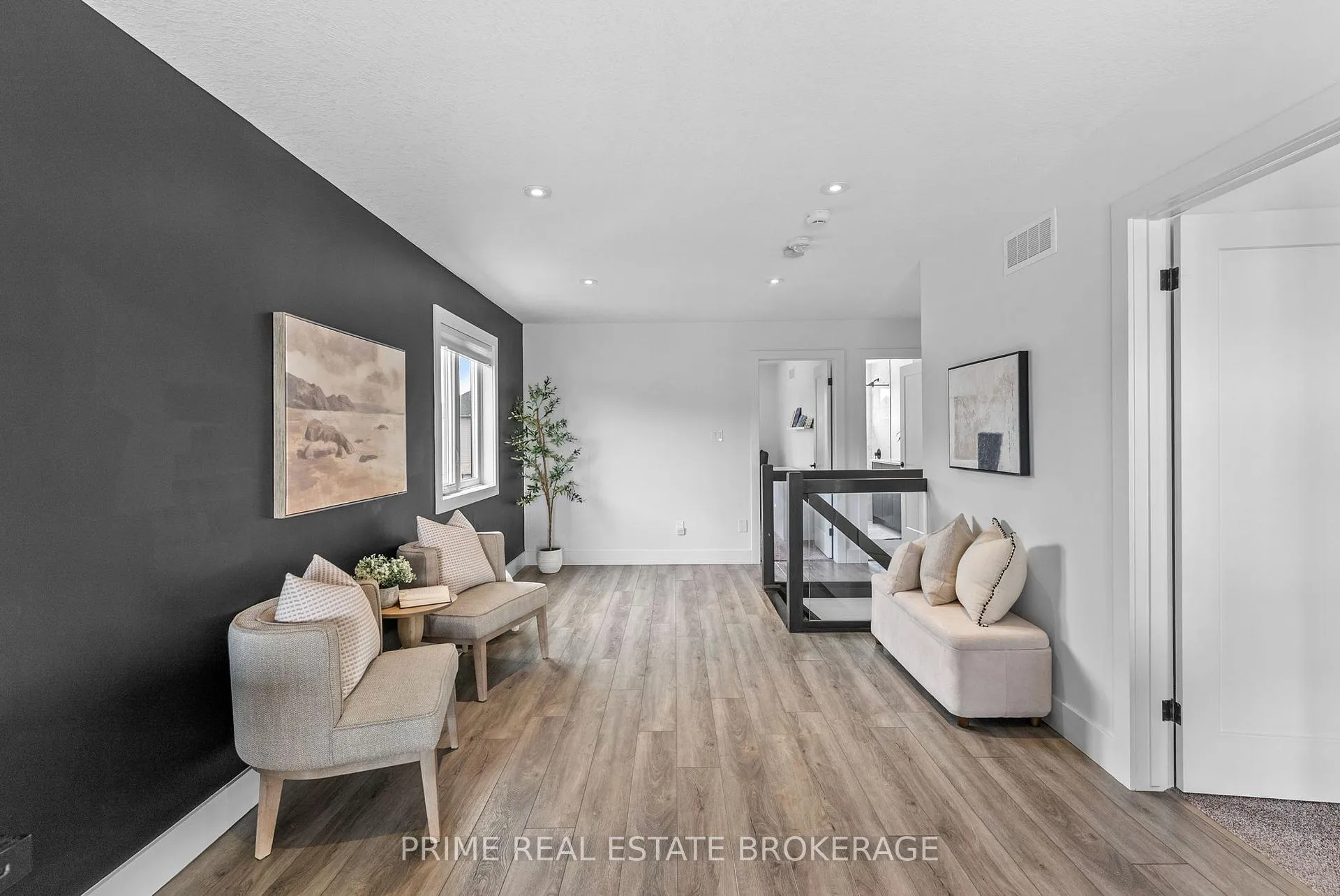 Photo 18 of 1577 Applerock Avenue, London, North S — HOMEH