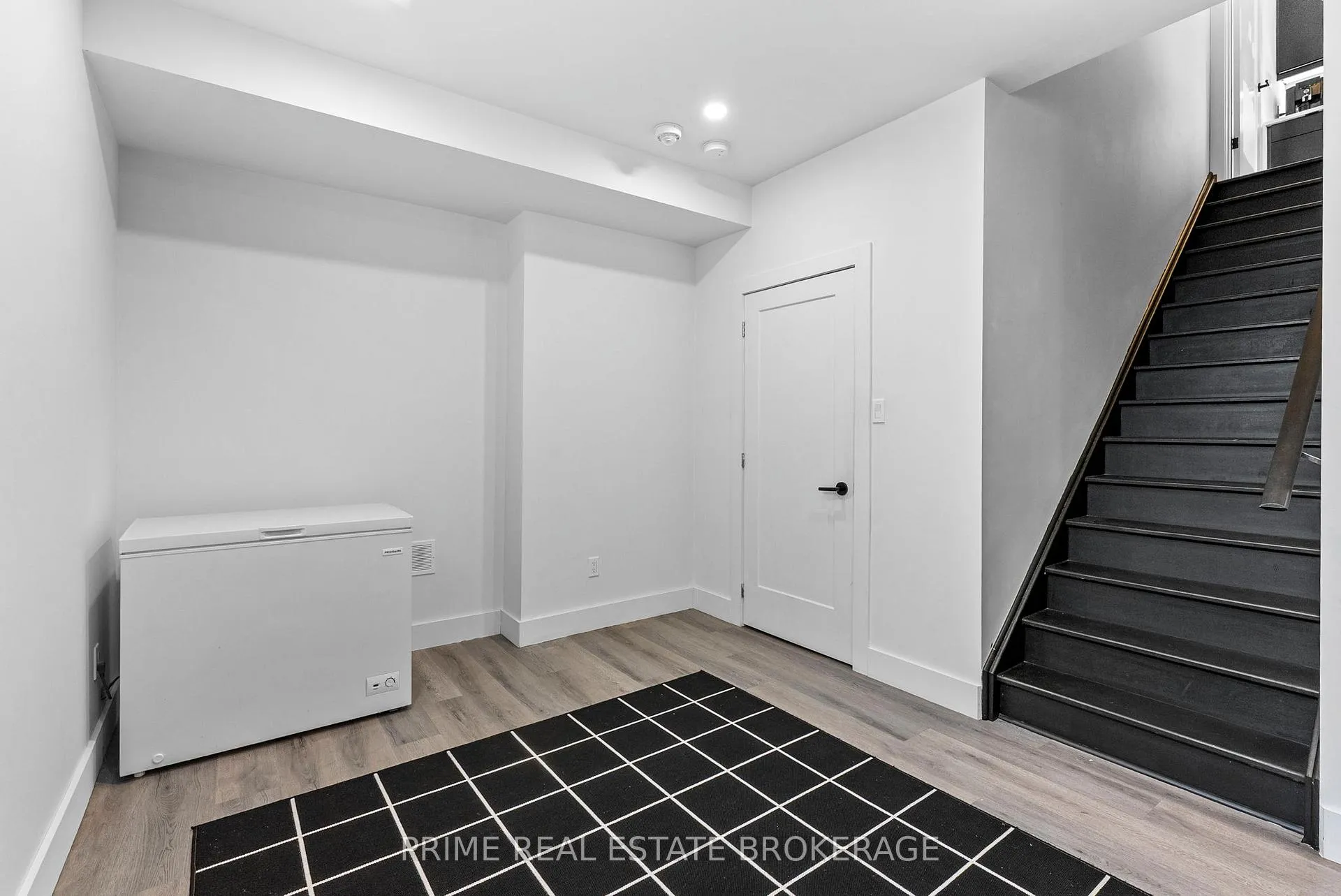 Photo 31 of 1577 Applerock Avenue, London, North S — HOMEH