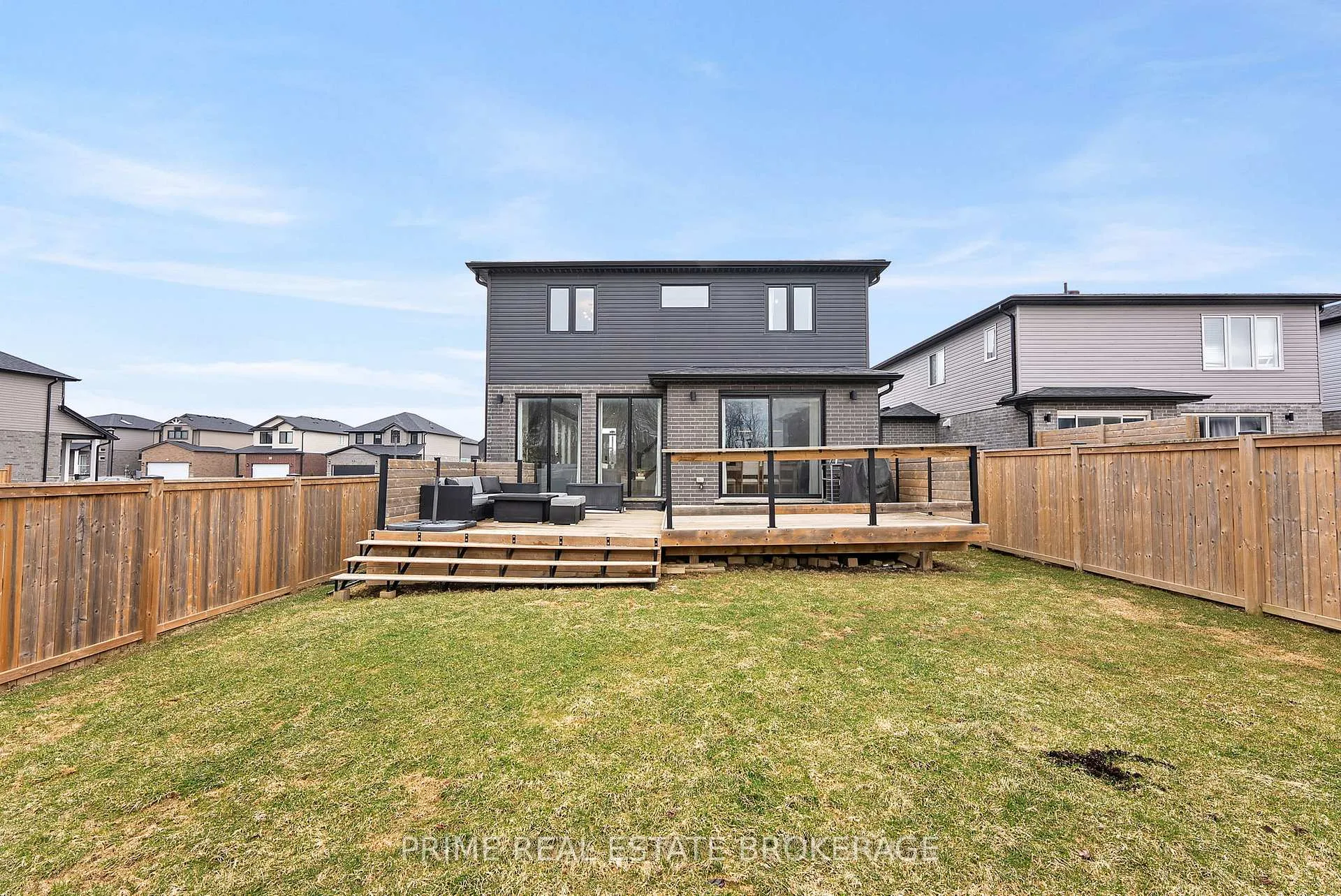 Photo 46 of 1577 Applerock Avenue, London, North S — HOMEH
