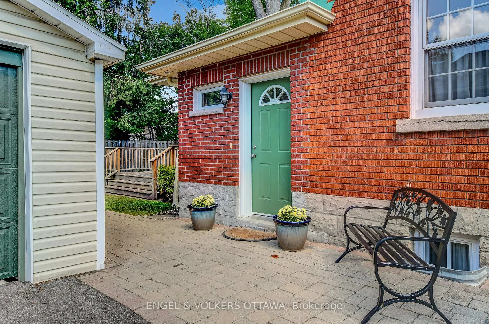 Photo 6 of 77 Helena Street, Ottawa, Ottawa West — HOMEH