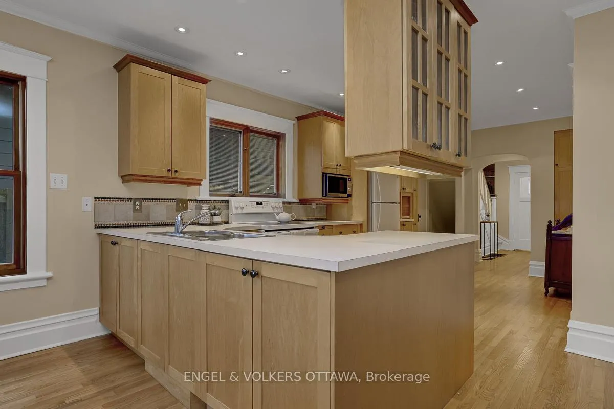Photo 20 of 77 Helena Street, Ottawa, Ottawa West — HOMEH