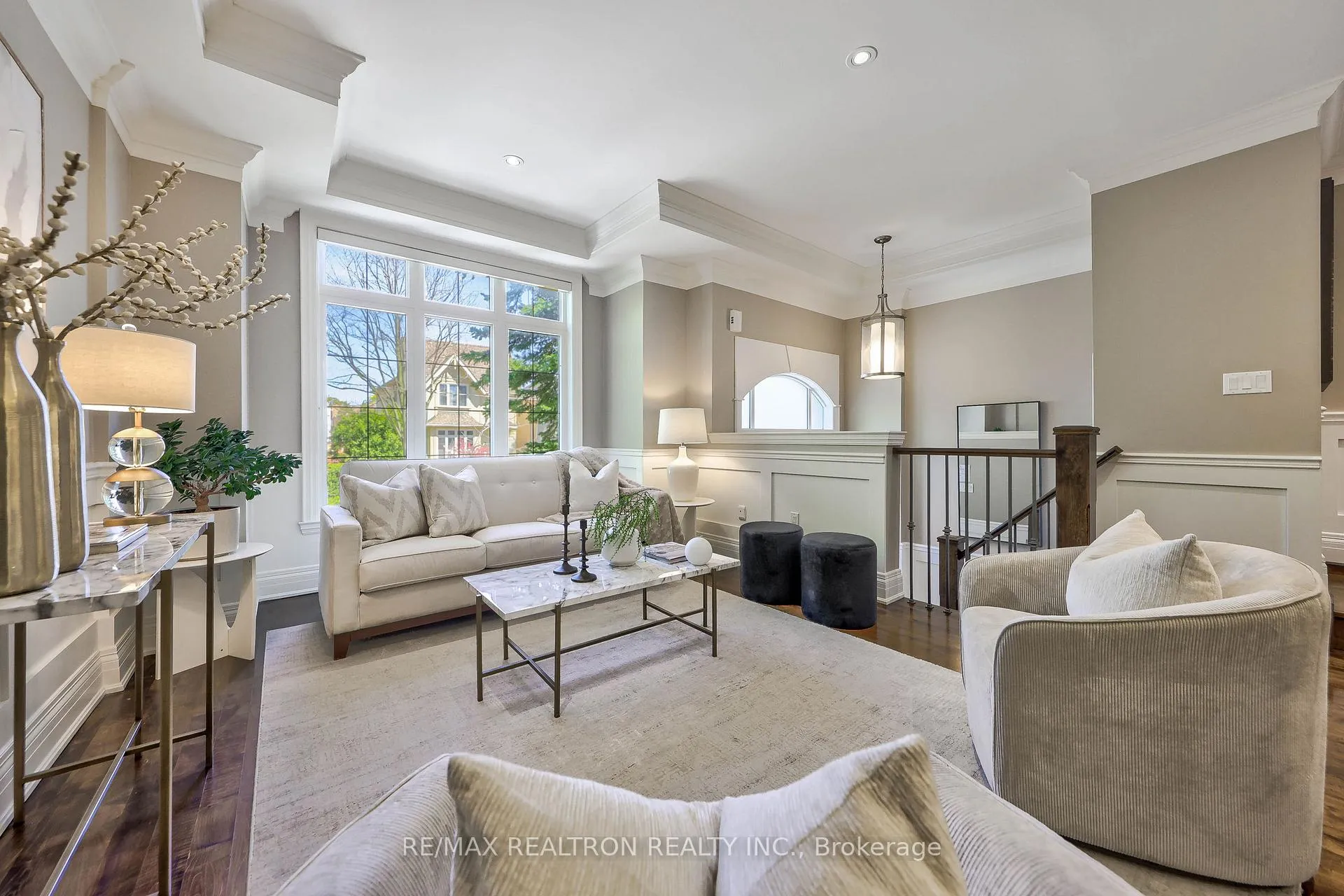 Photo 2 of 195 Douglas Avenue, Toronto, Lawrence Park North — HOMEH