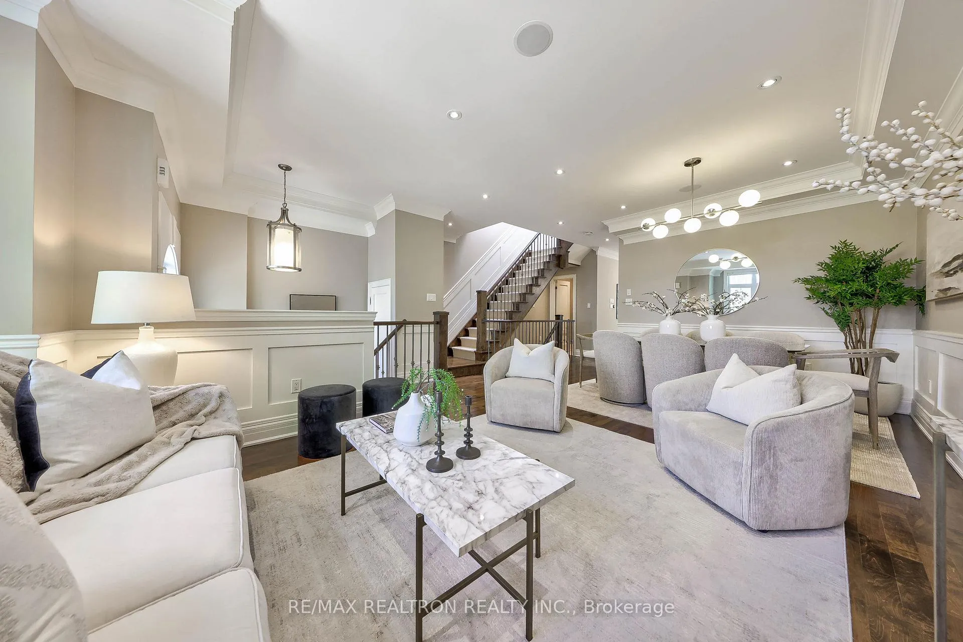 Photo 3 of 195 Douglas Avenue, Toronto, Lawrence Park North — HOMEH