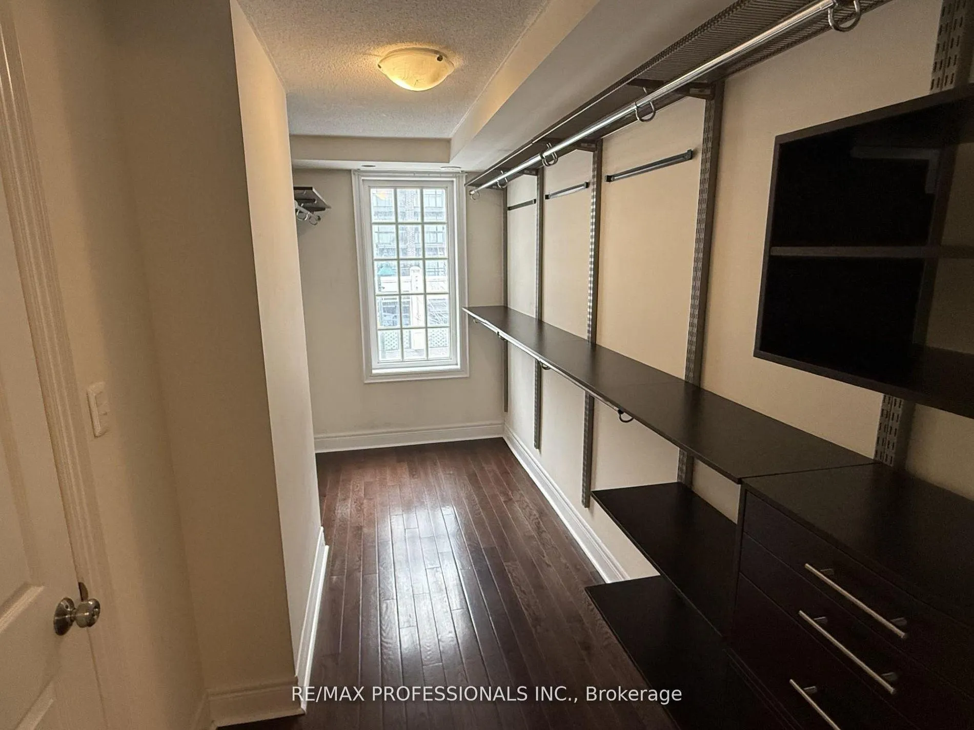 Photo 14 of 72 Upper Duke Crescent, Markham, Unionville — HOMEH