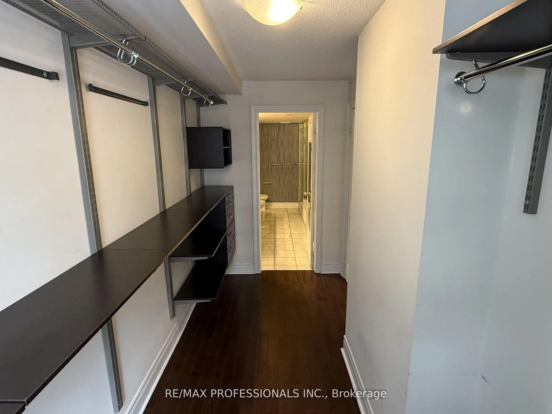 Photo 15 of 72 Upper Duke Crescent, Markham, Unionville — HOMEH