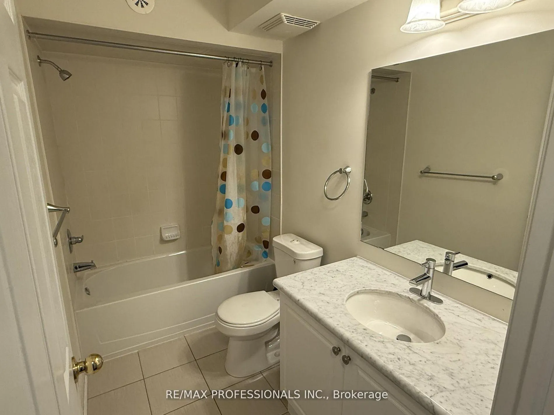 Photo 20 of 72 Upper Duke Crescent, Markham, Unionville — HOMEH