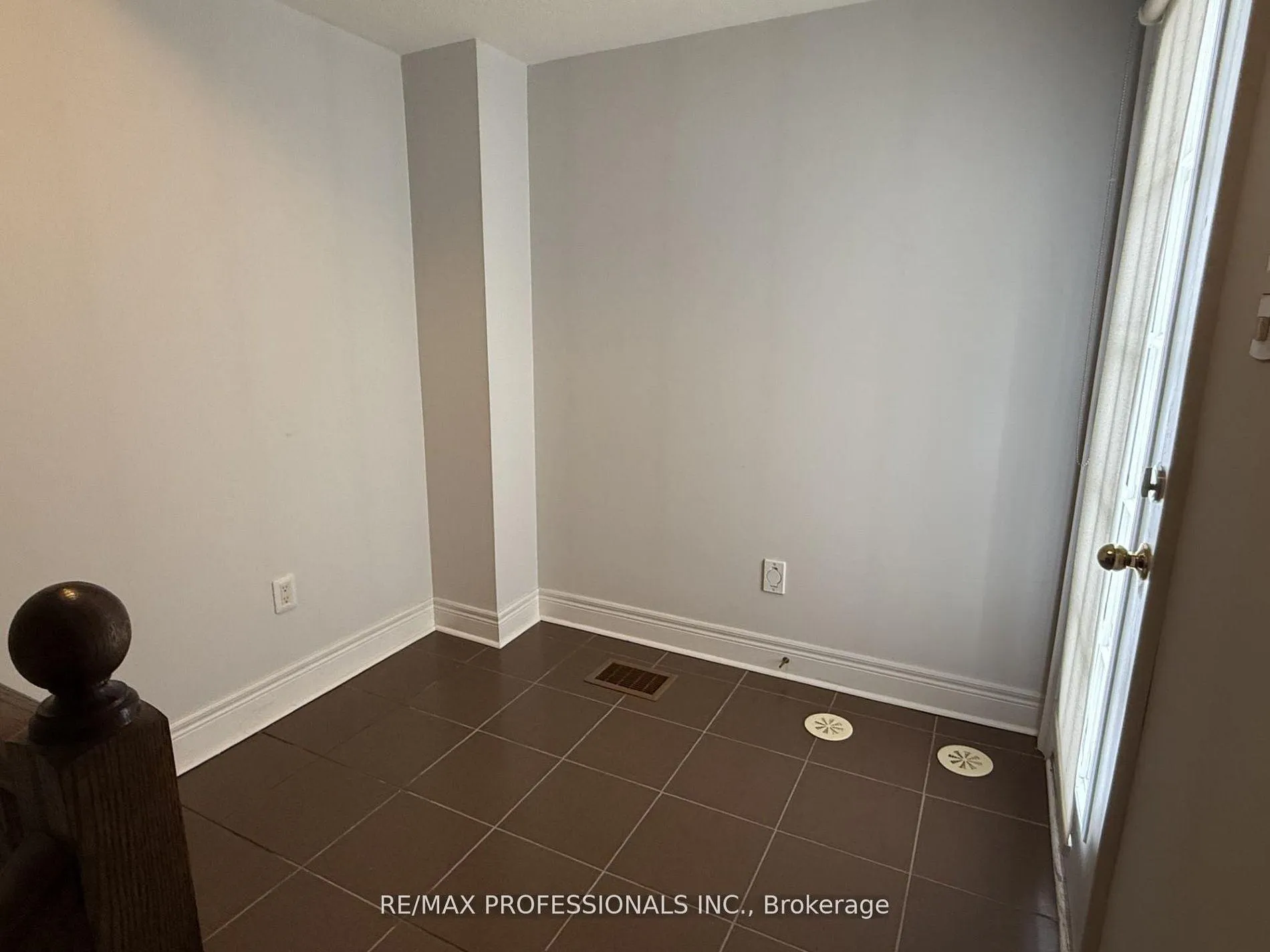 Photo 26 of 72 Upper Duke Crescent, Markham, Unionville — HOMEH