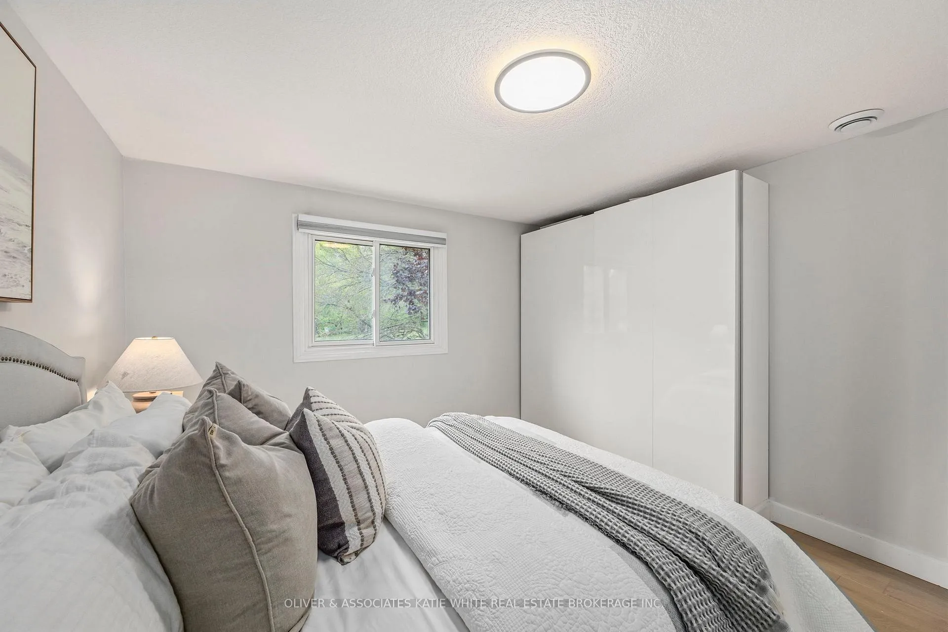 Photo 15 of 277 Astoria Place, London, North K — HOMEH