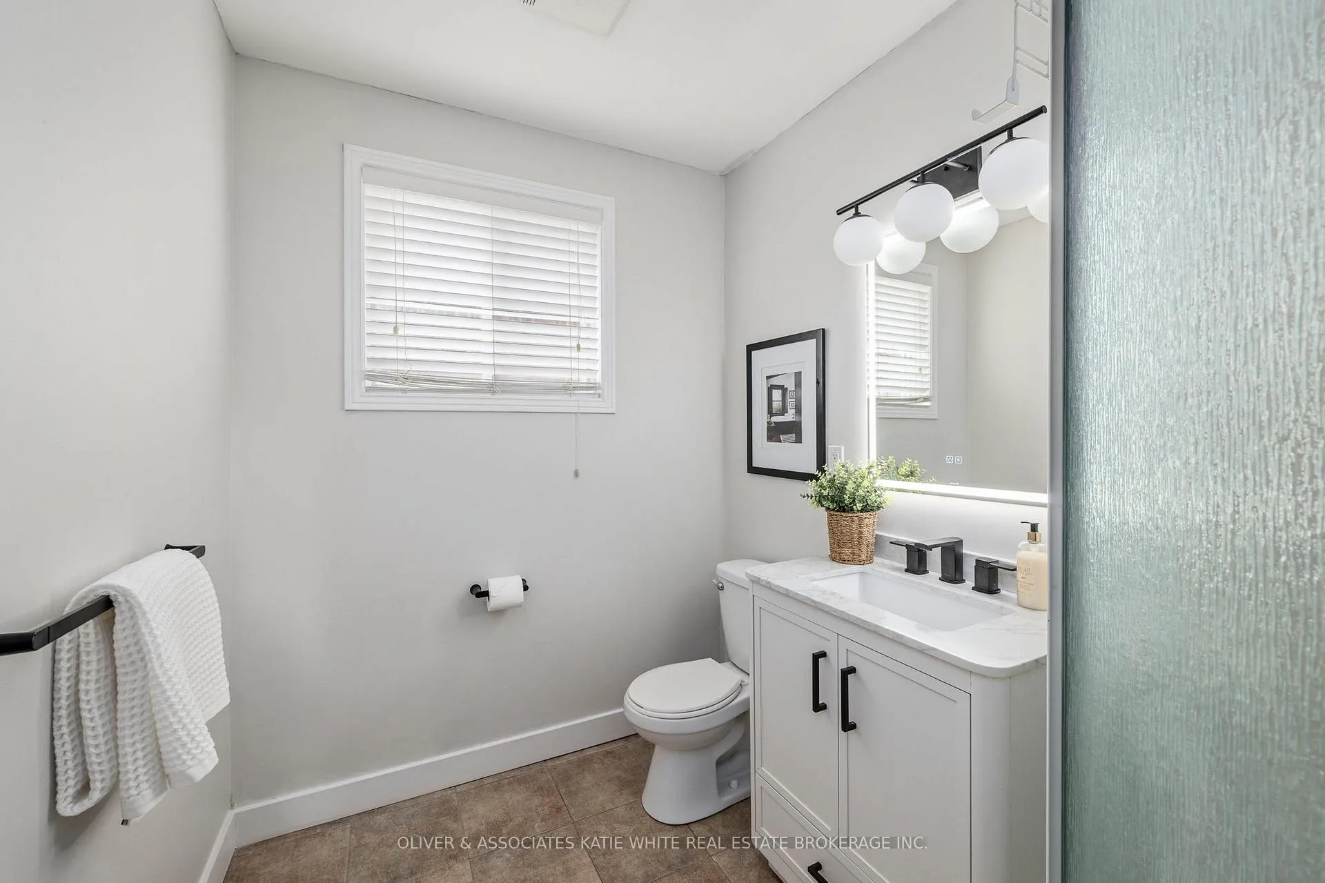 Photo 21 of 277 Astoria Place, London, North K — HOMEH