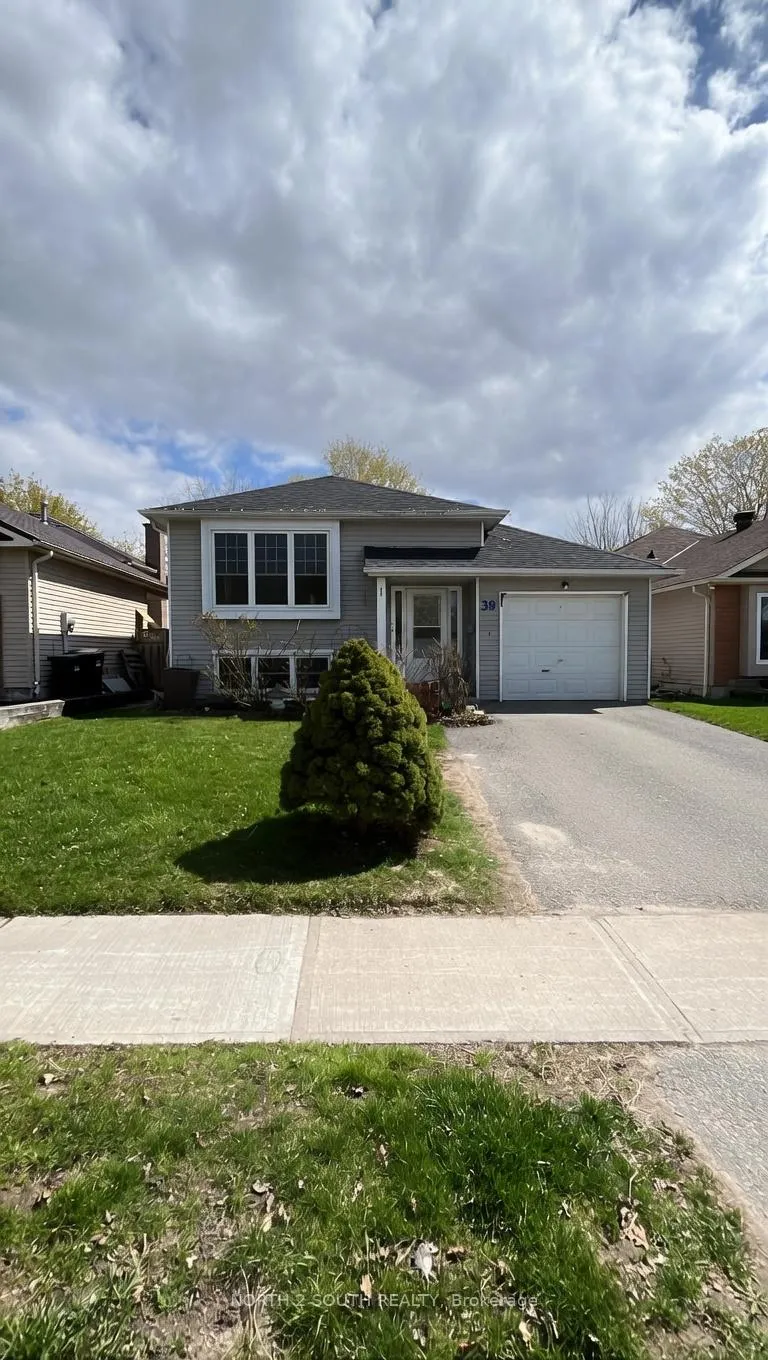 Front of Unit Upper, 39 Knicely Road