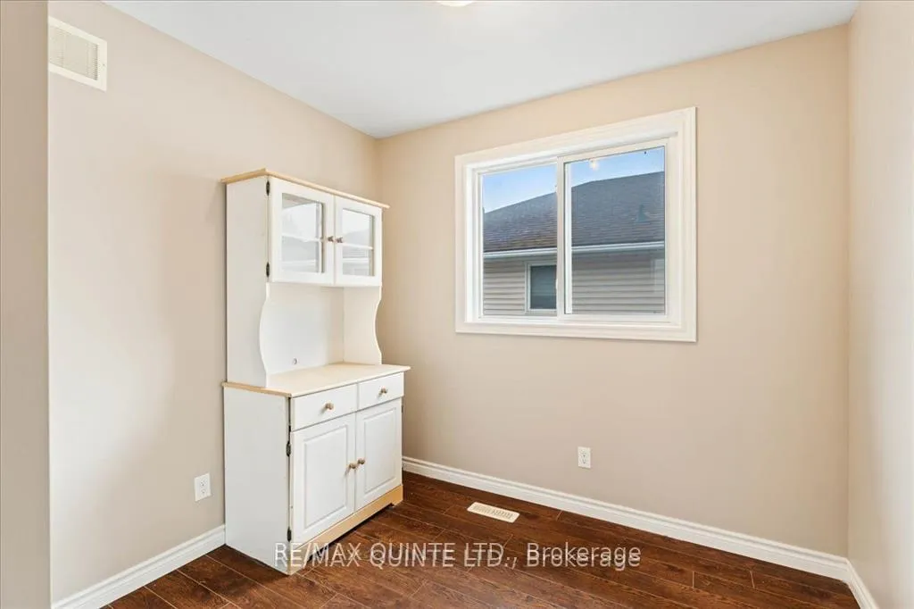 Photo 12 of 240 College Street E, Belleville, Belleville Ward — HOMEH
