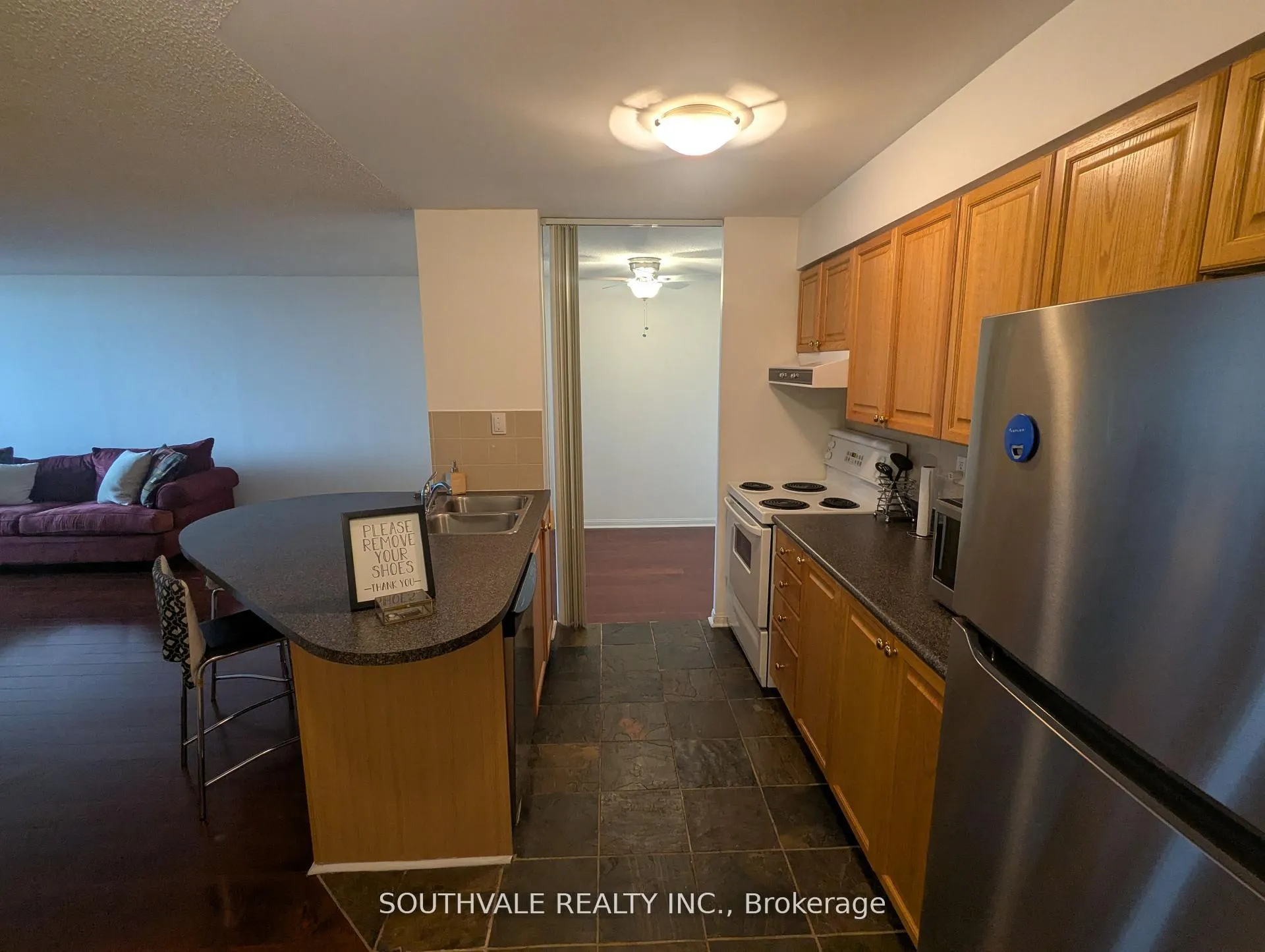 Photo 5 of Unit 612, 228 Queens Quay W, Toronto, Waterfront Communities — HOMEH