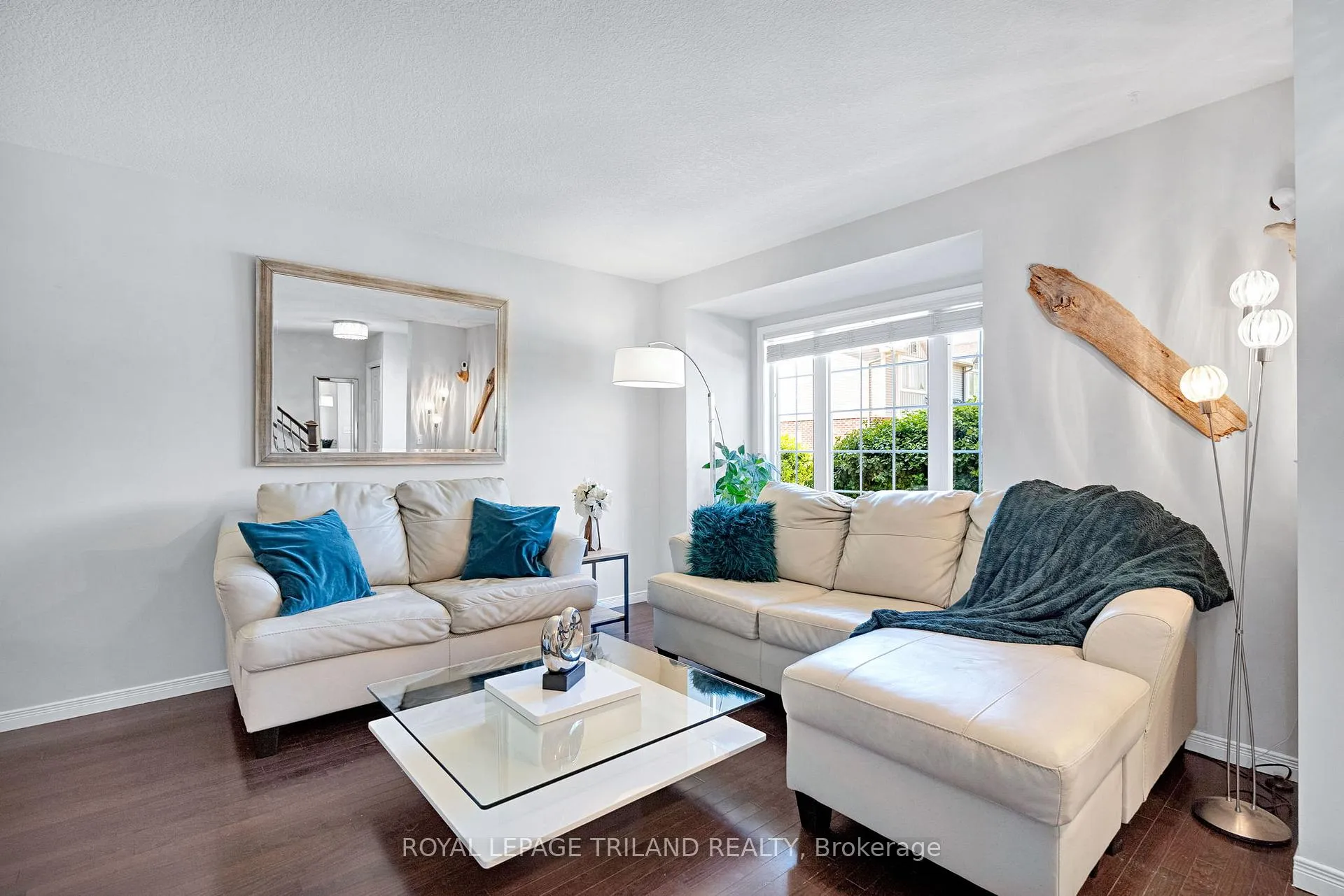 Photo 5 of Unit 41, 2145 North Routledge Park, London, North E — HOMEH