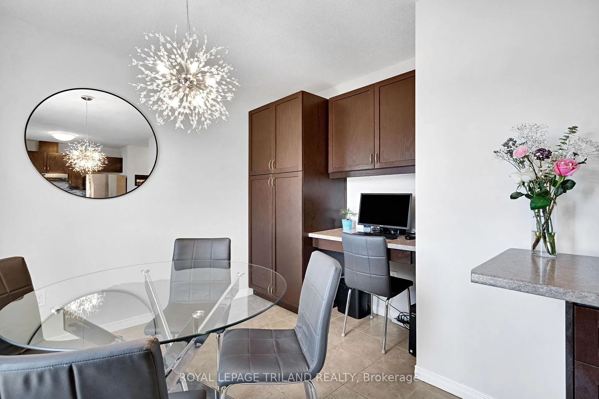 Photo 14 of Unit 41, 2145 North Routledge Park, London, North E — HOMEH