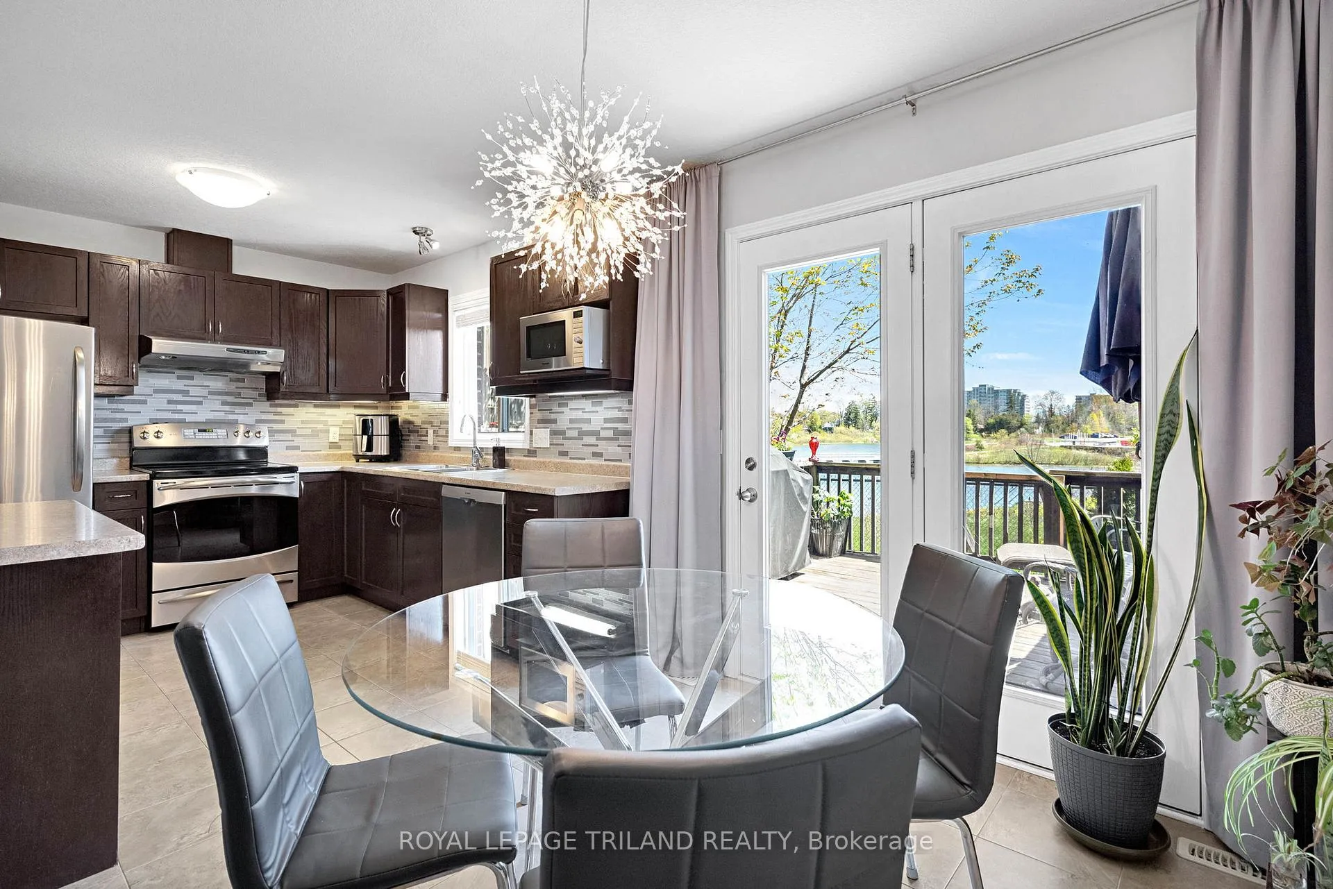 Photo 15 of Unit 41, 2145 North Routledge Park, London, North E — HOMEH