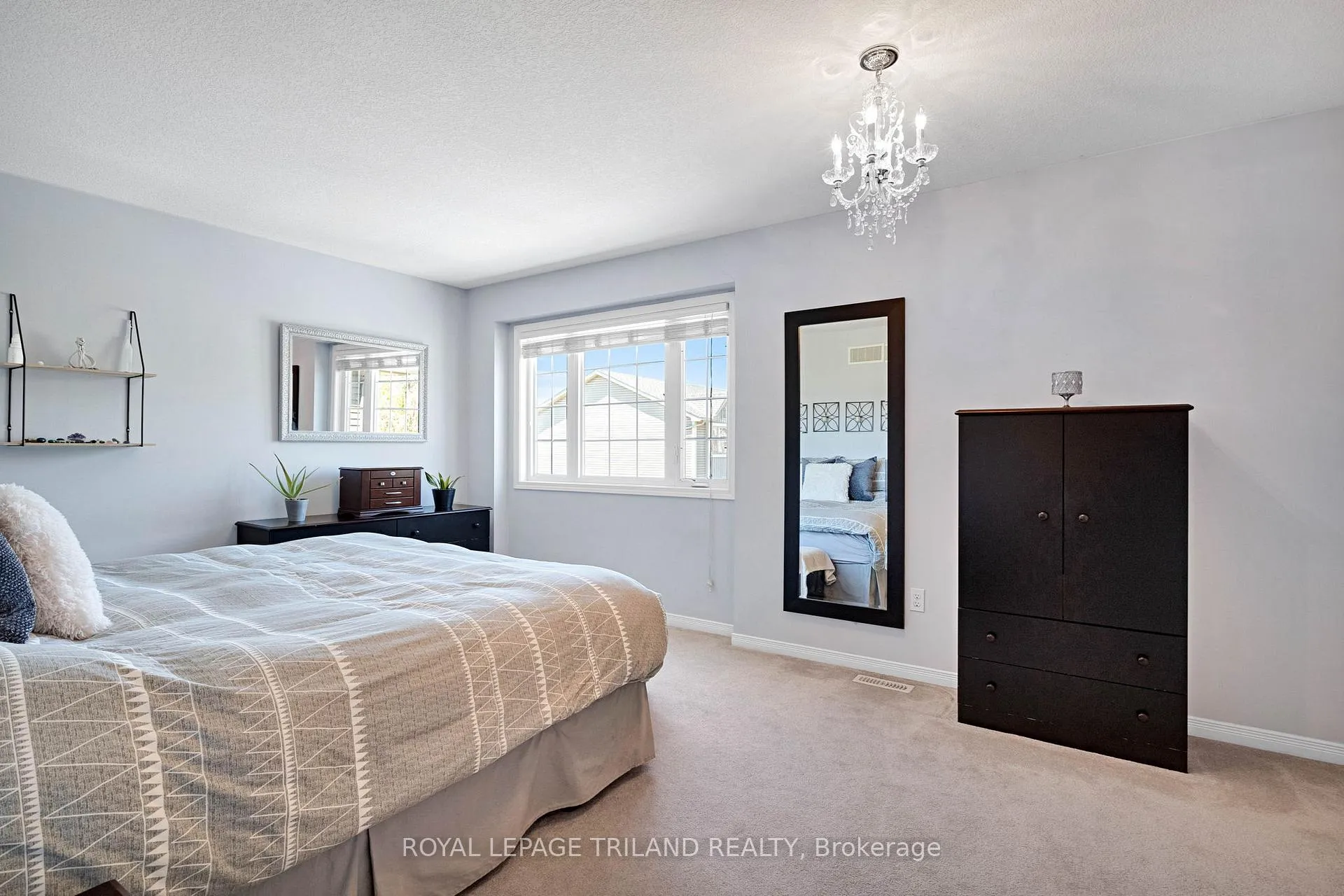 Photo 17 of Unit 41, 2145 North Routledge Park, London, North E — HOMEH