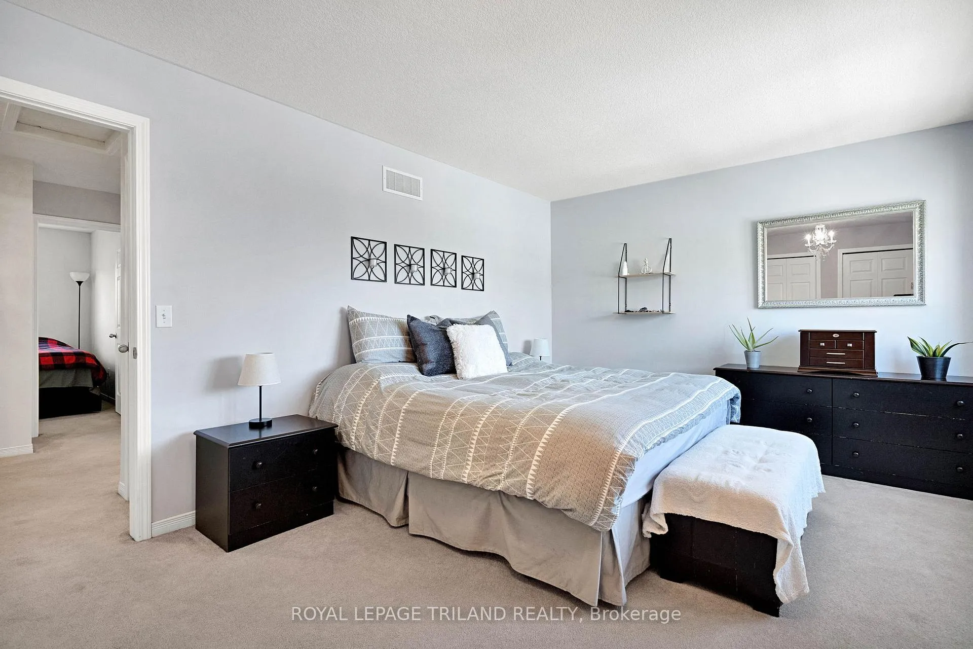 Photo 19 of Unit 41, 2145 North Routledge Park, London, North E — HOMEH