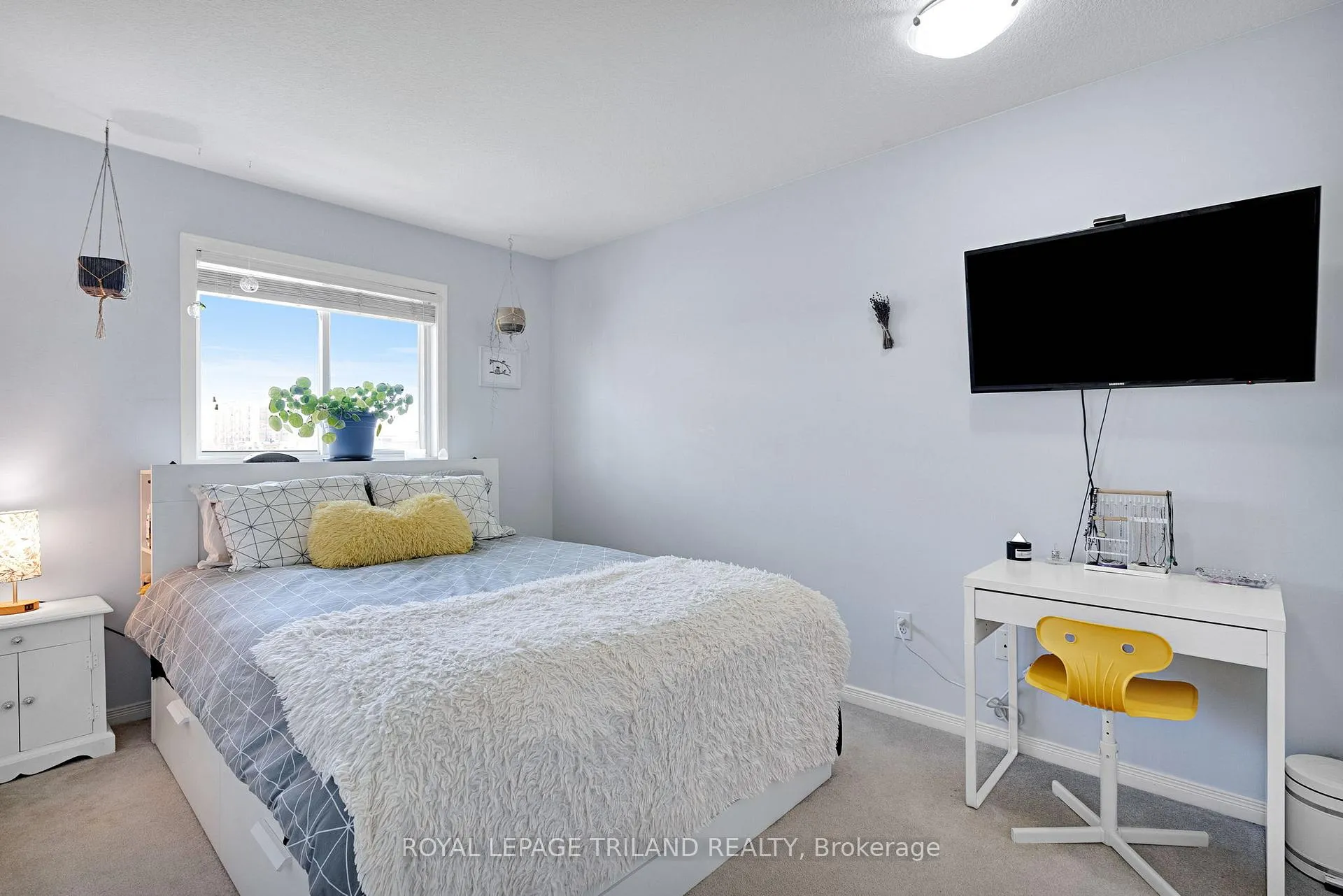Photo 21 of Unit 41, 2145 North Routledge Park, London, North E — HOMEH