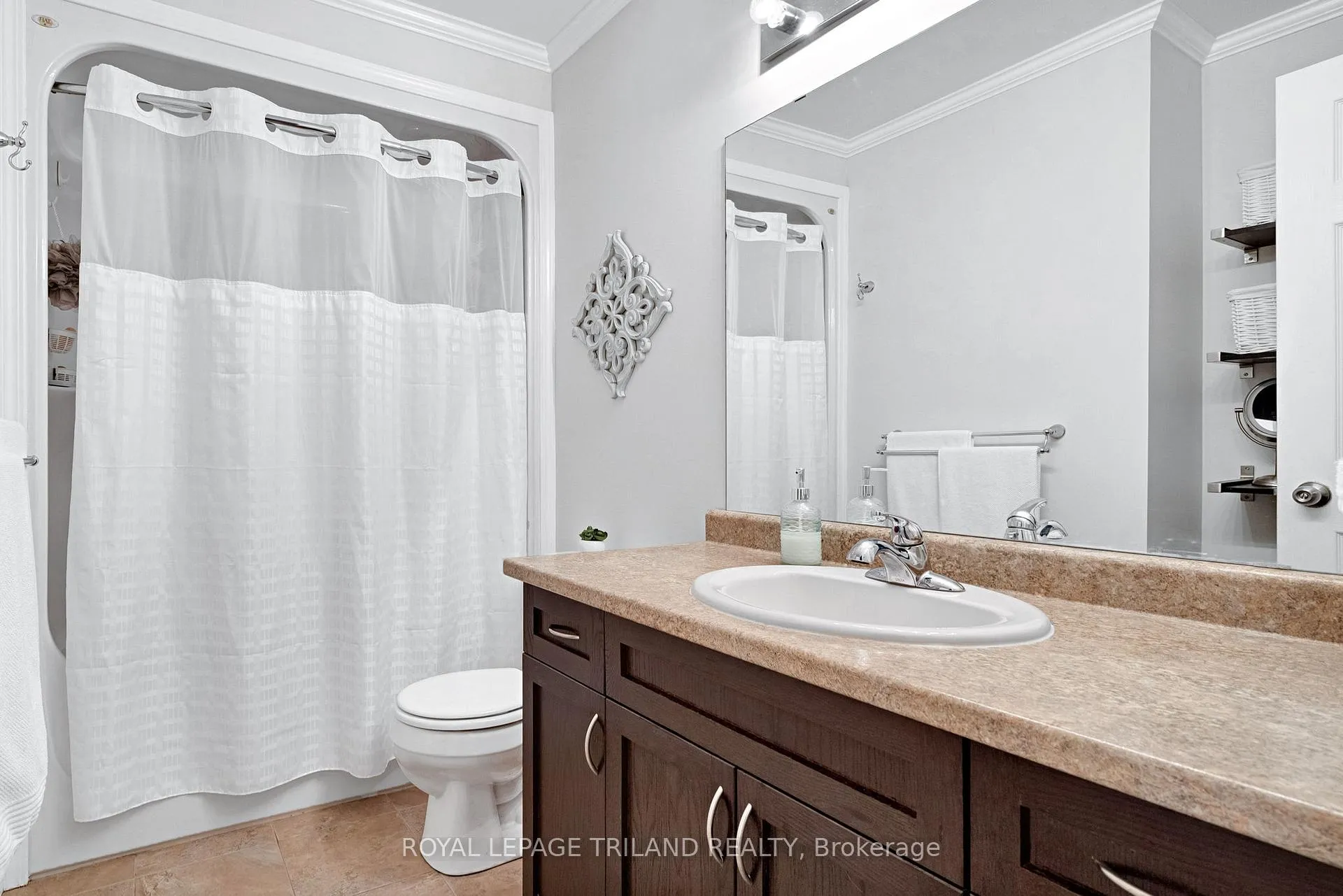 Photo 24 of Unit 41, 2145 North Routledge Park, London, North E — HOMEH