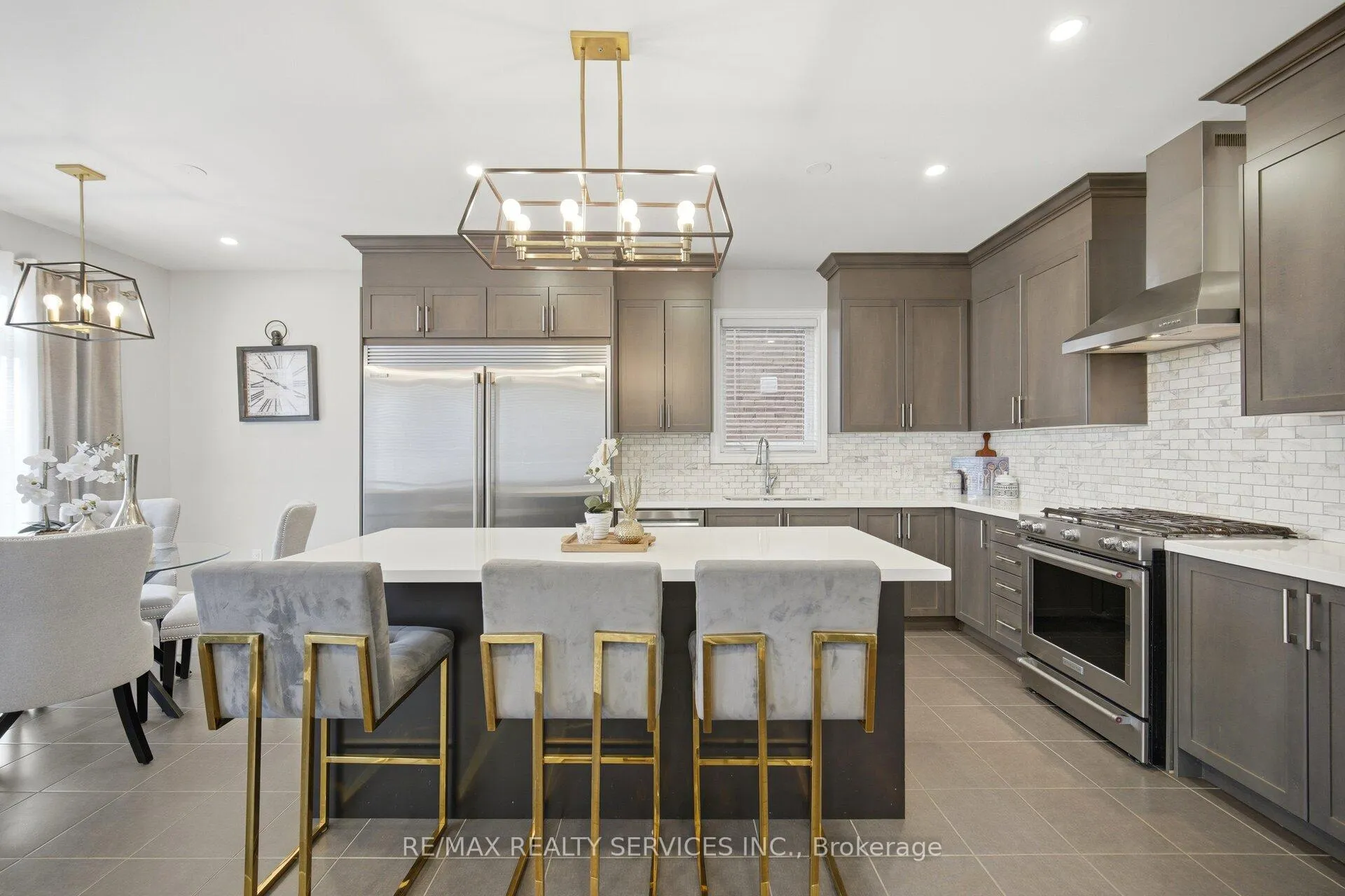 Photo 2 of 152 Newhouse Boulevard, Caledon, Rural Caledon — HOMEH